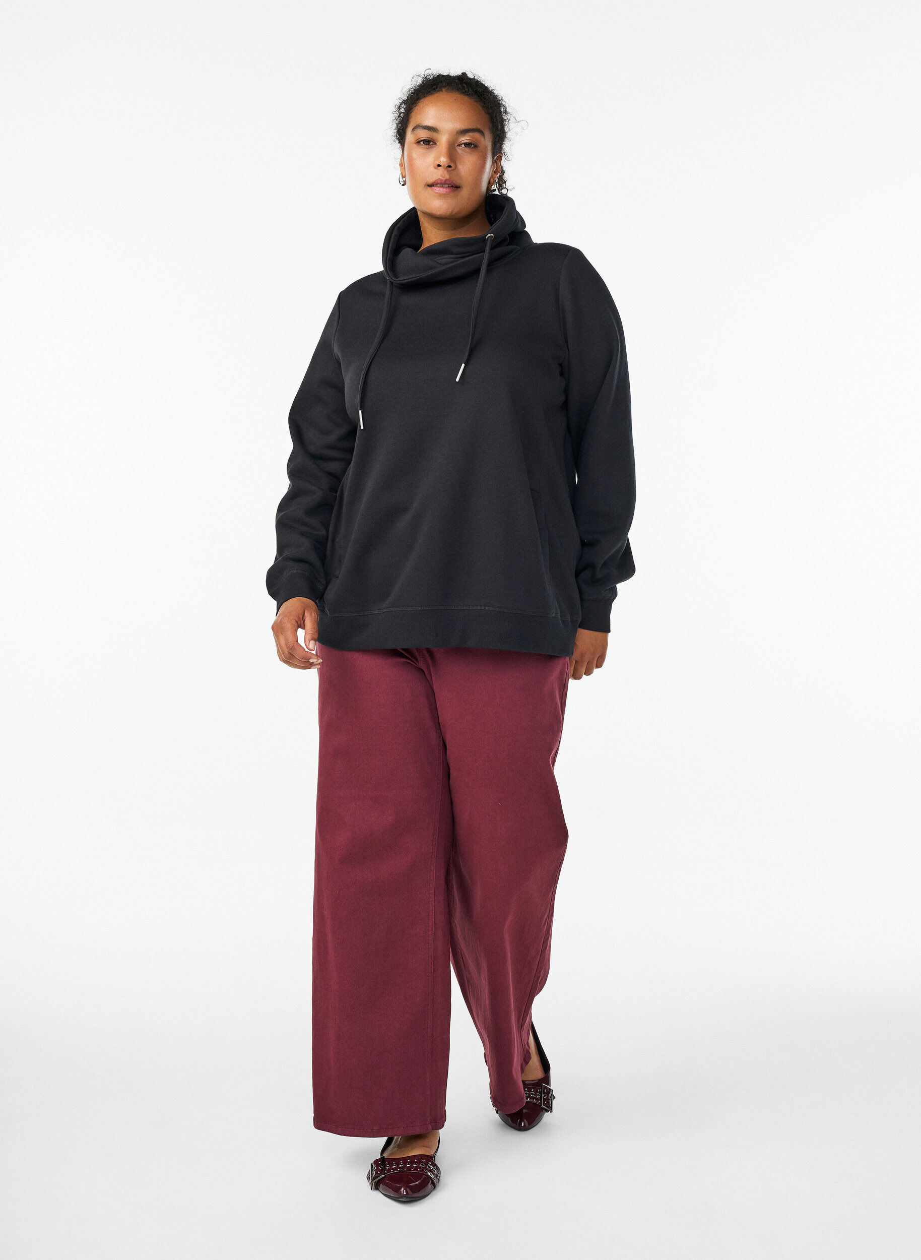 Zizzi Collegepaita korkealla kauluksella ja taskuilla, Musta, Model image number 1