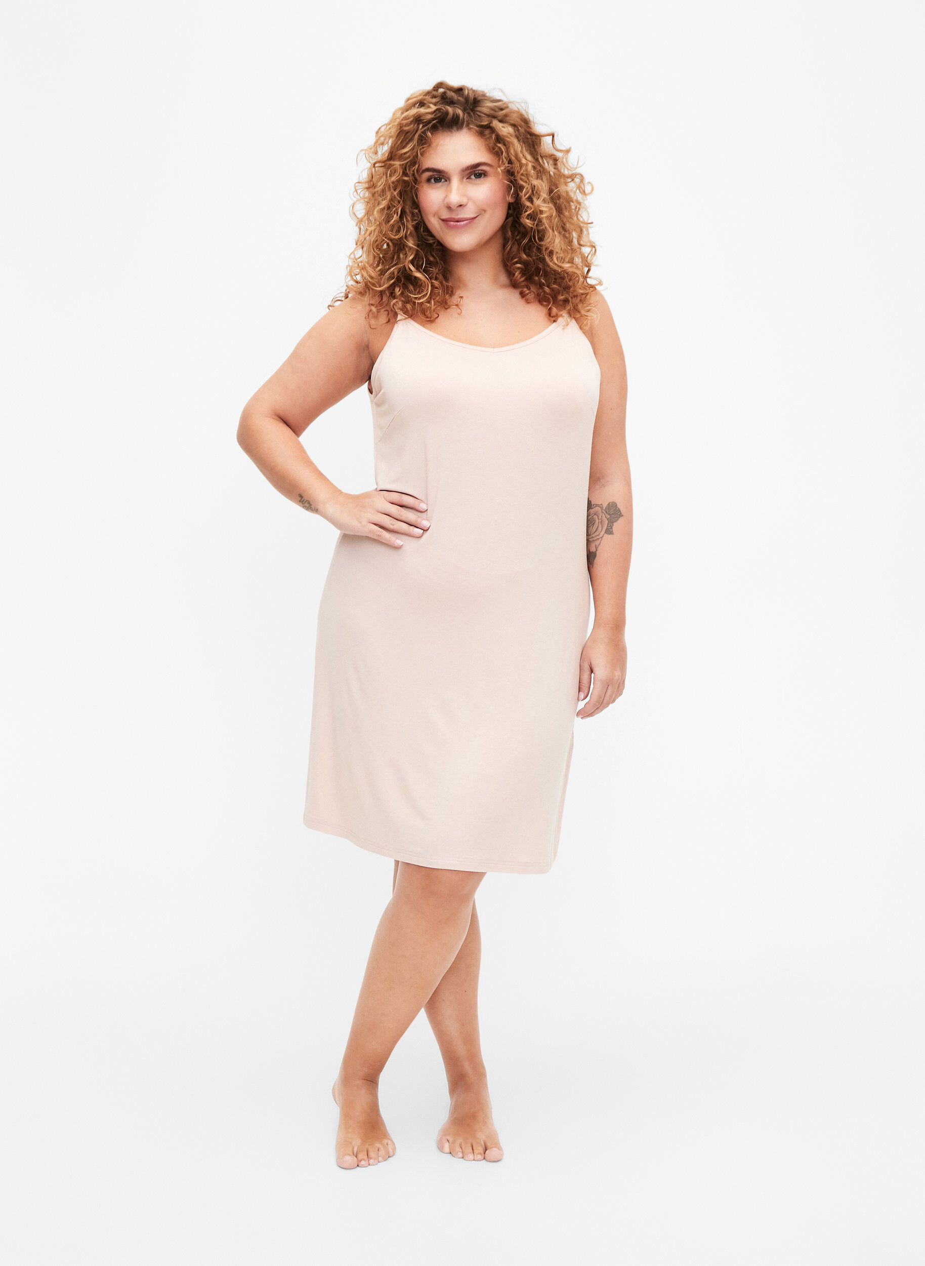 Zizzi Yksiv&auml;rinen alusmekko viskoosista , Vanilja, Model image number 1