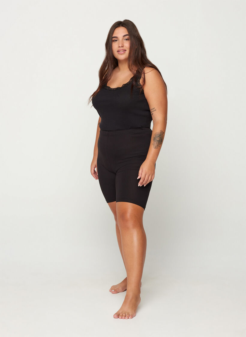 Yksiv&auml;riset perus py&ouml;r&auml;ilyshortsit , Musta, Model image number 1