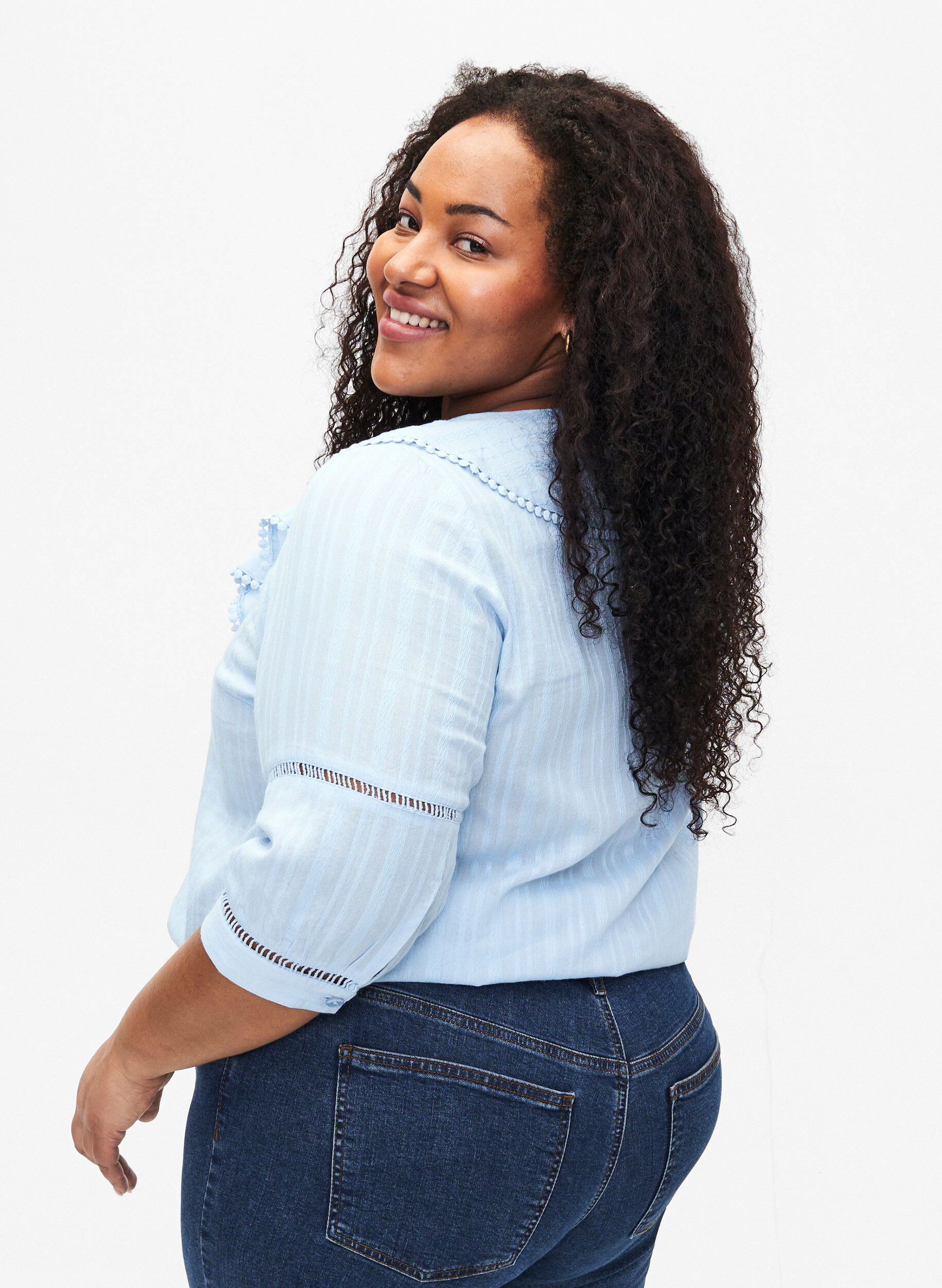 Zizzi Pusero, jossa on 3/4-hihat ja pitsikoriste, Chambray Blue, Model image number 1