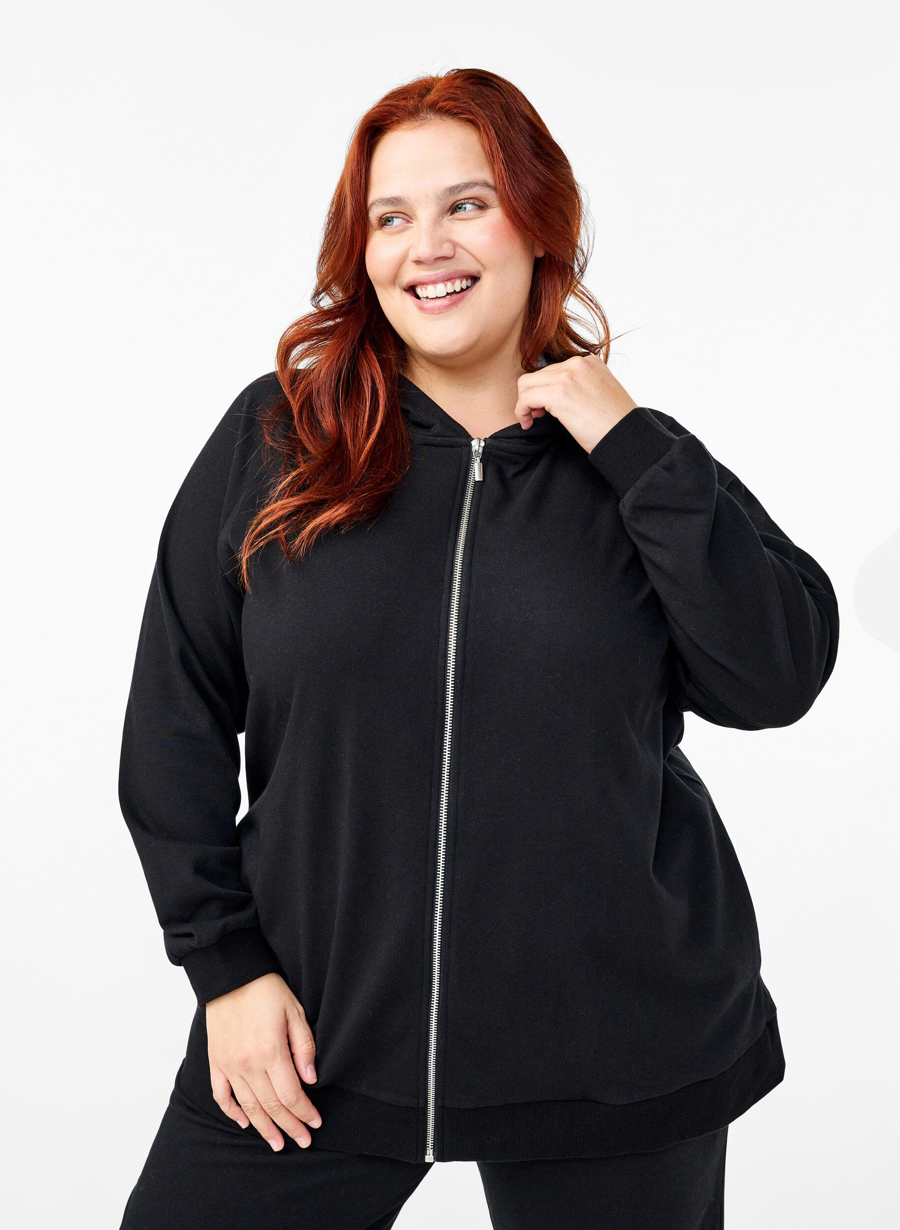 Collegetakki, jossa on huppu ja taskut, Musta, Model