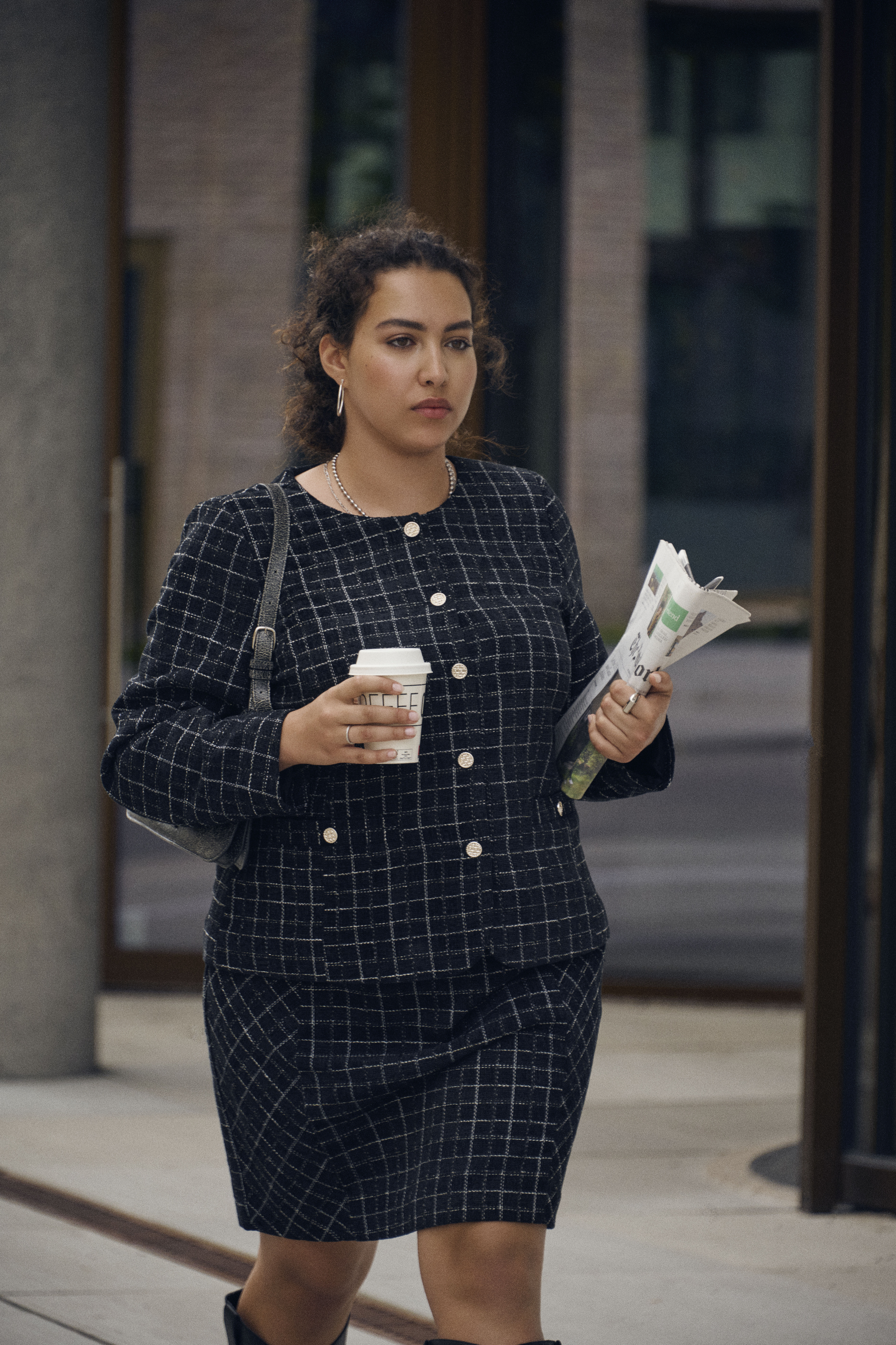 Vastaavat sarjat, , Model