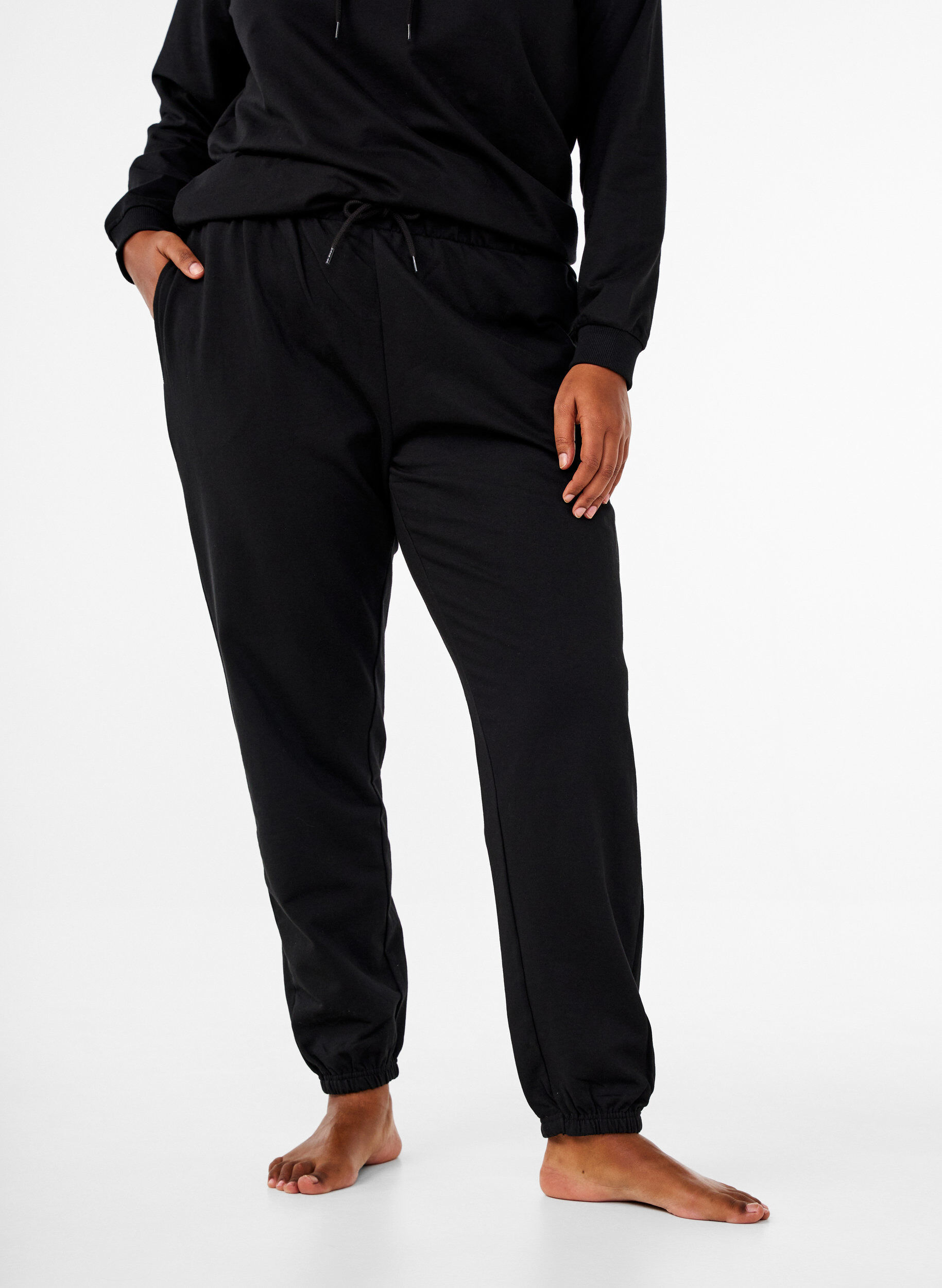 Zizzi Huppari painatuksella, Musta, Model image number 3