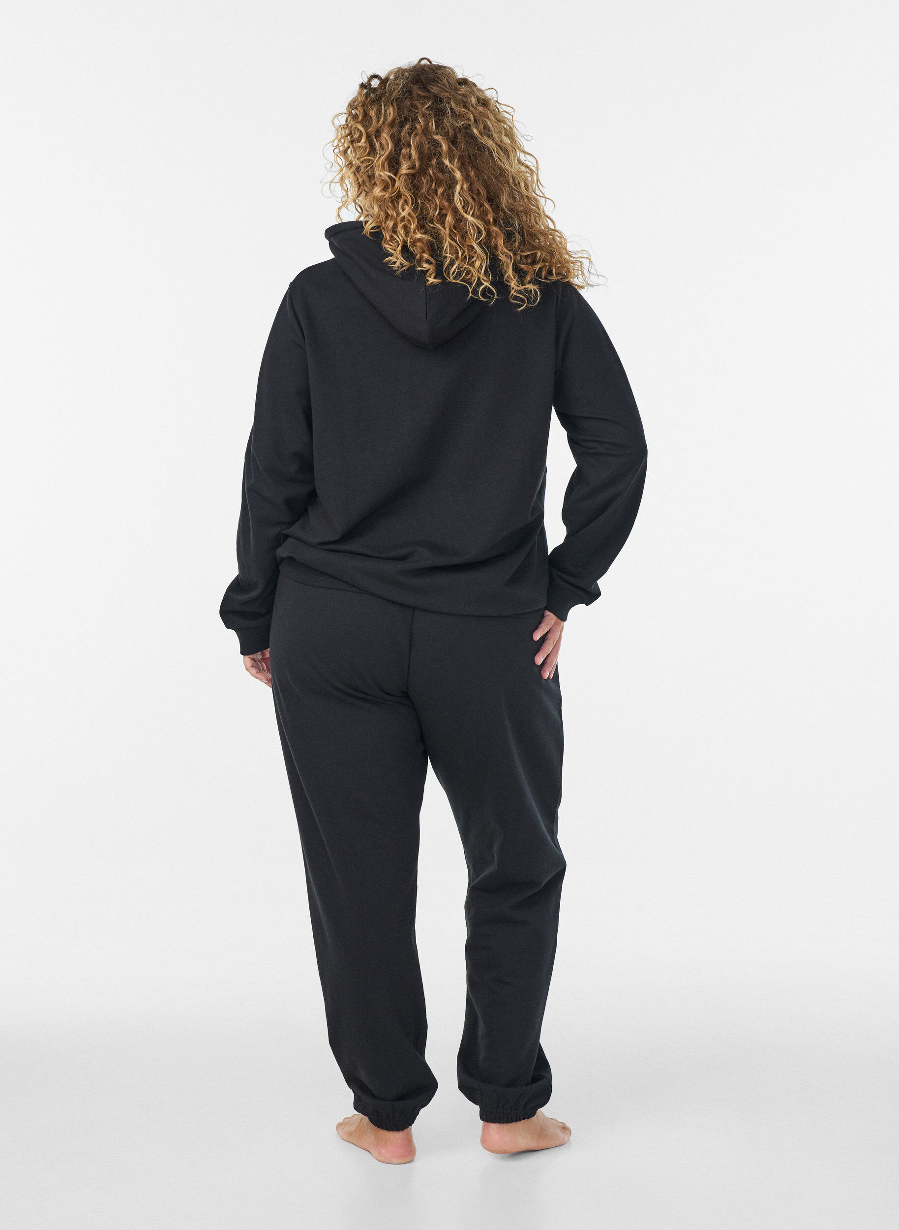 ZizziHuppari painatuksella, Musta, Model image number 2