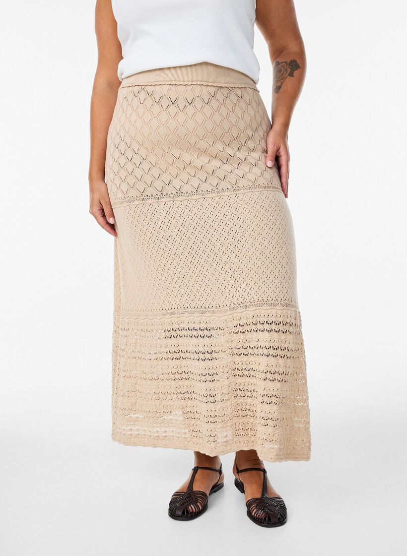 Neulehame silmukkakirjailulla, Beige, Model image number 2