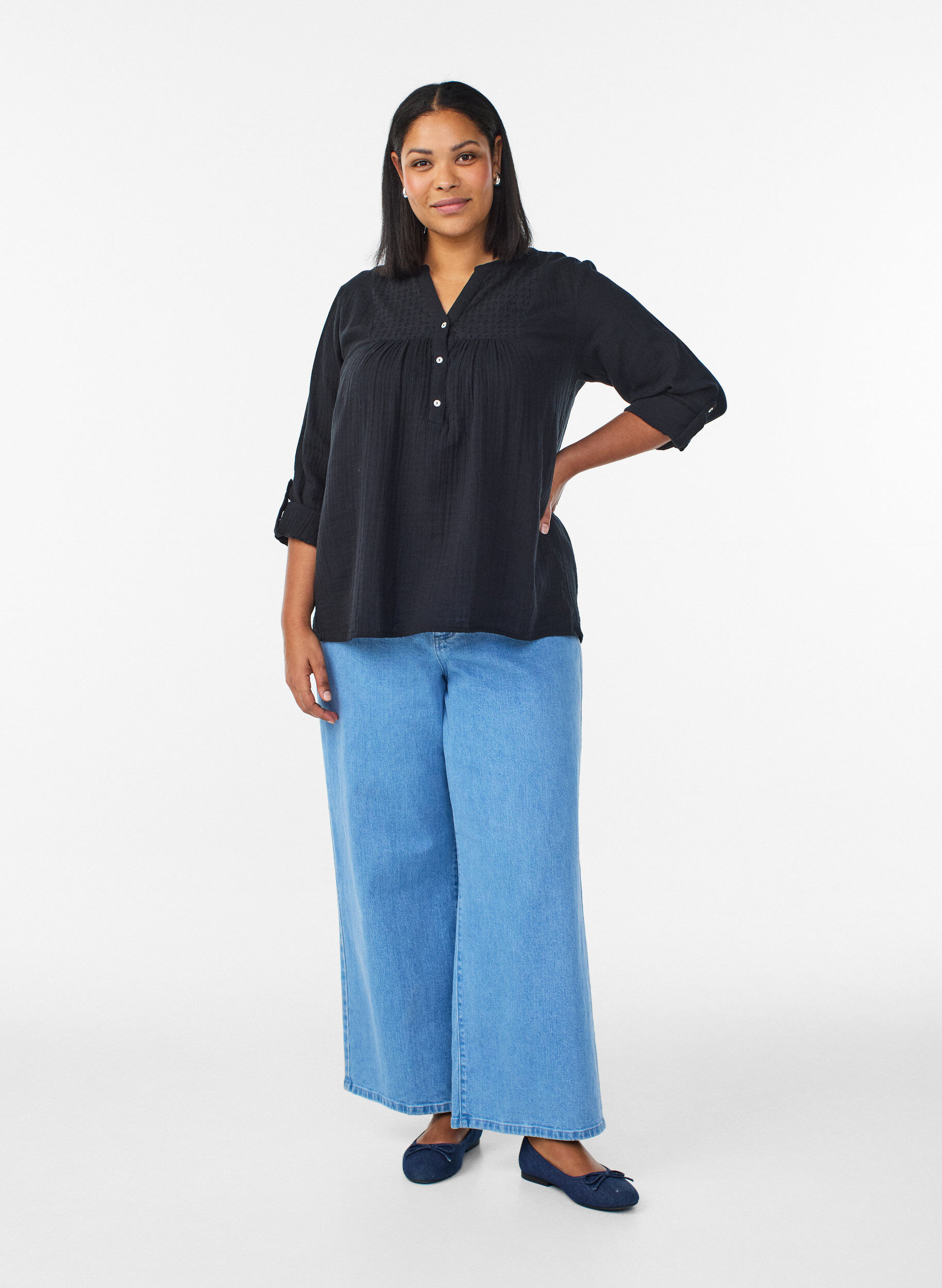 ZizziPaita puuvillamusliinissa, jossa broderie anglaise -kirjailu, Musta, Model image number 1