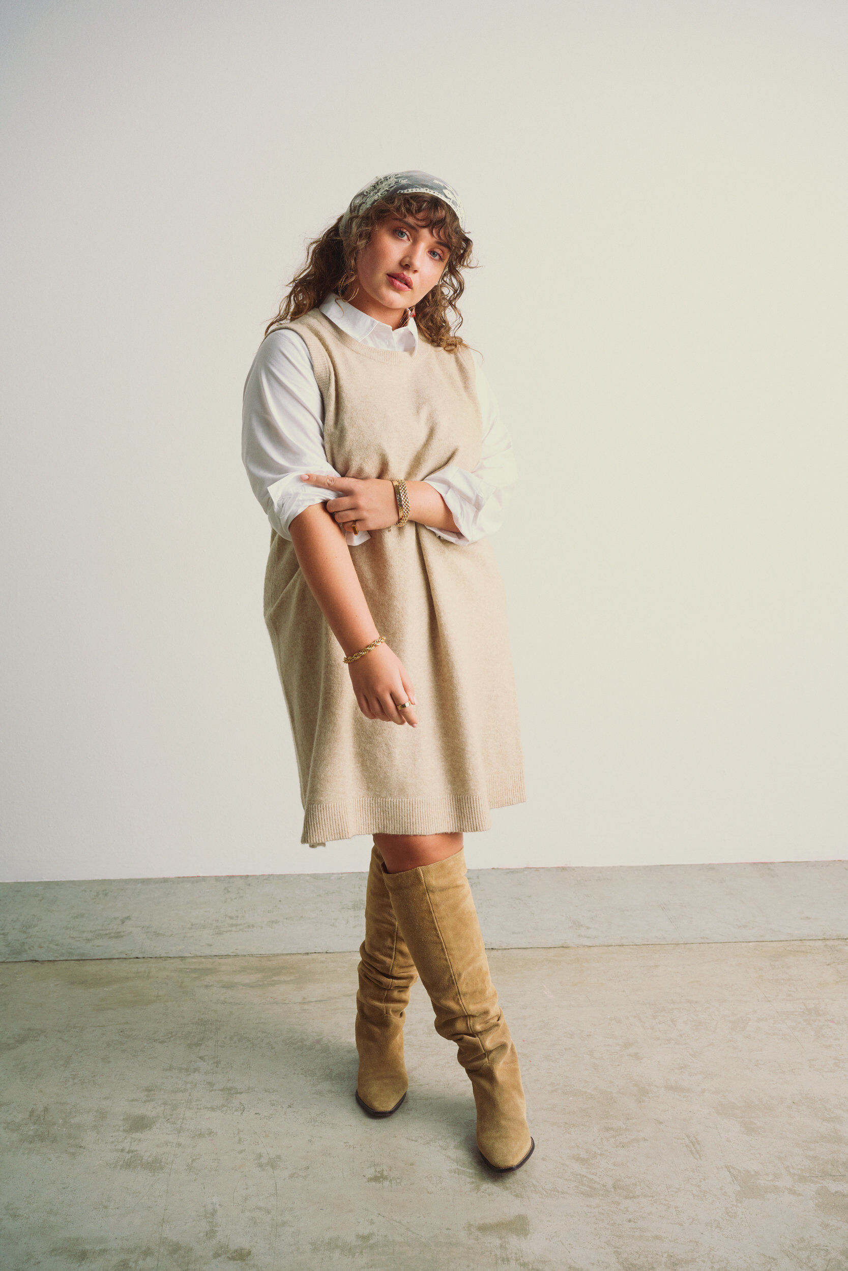 Zizzi Lyhyt hihaton neulemekko, Beige, Image image number 0