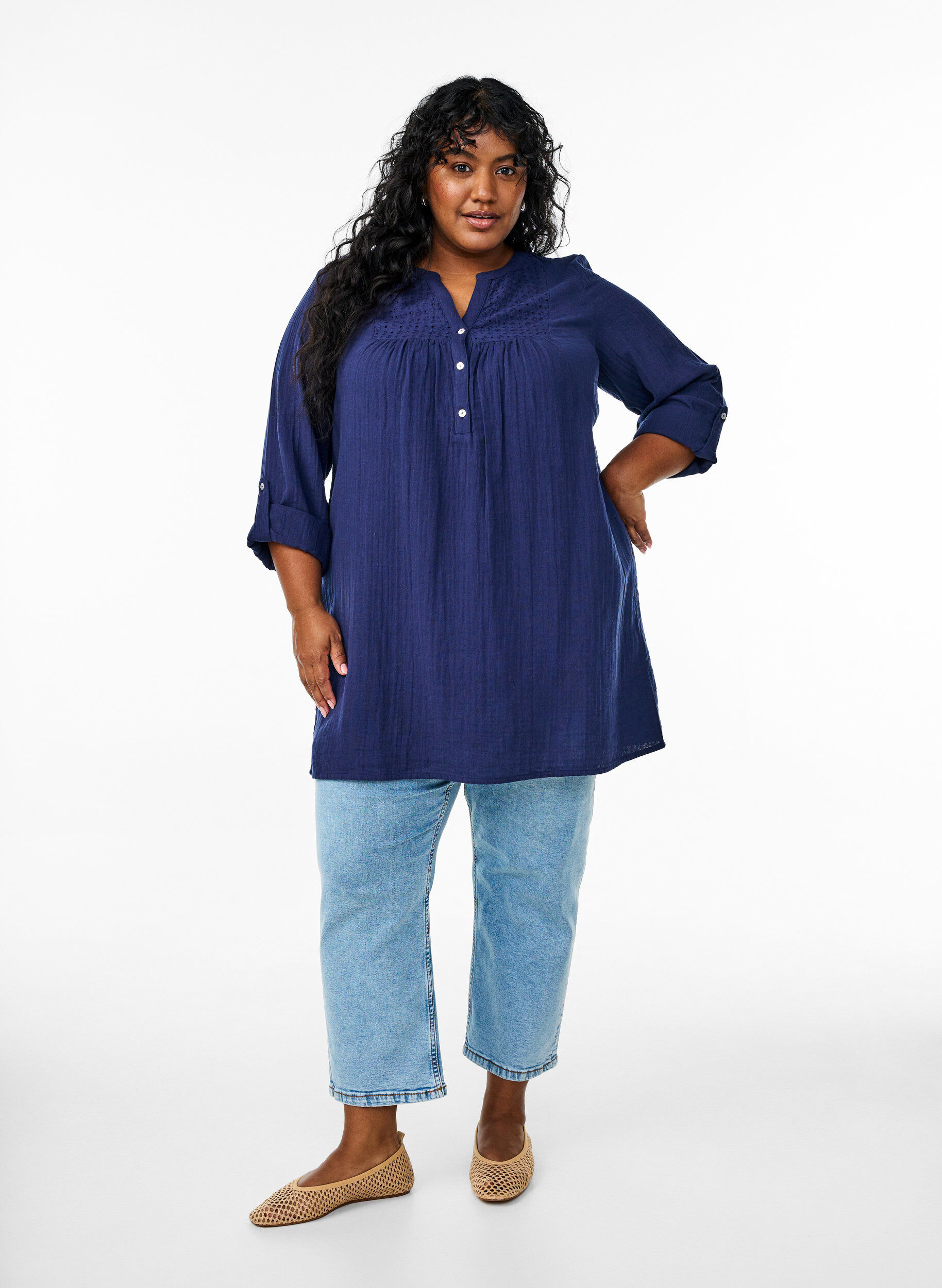 ZizziPuuvillamusliinitunika brodeeratulla pitsill&auml;, Sininen, Model image number 1