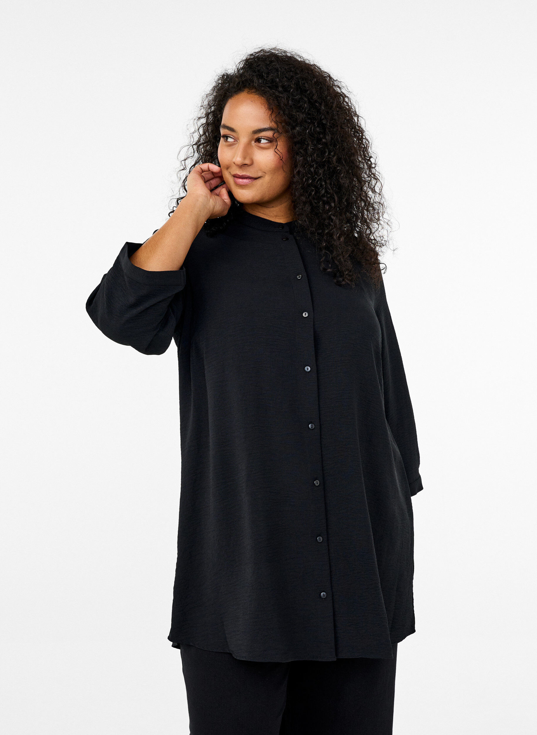 Tunika 3/4-hihoilla, Musta, Model