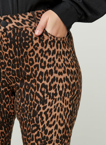 Amy-farkut printillä, Leopard, Model image number 1