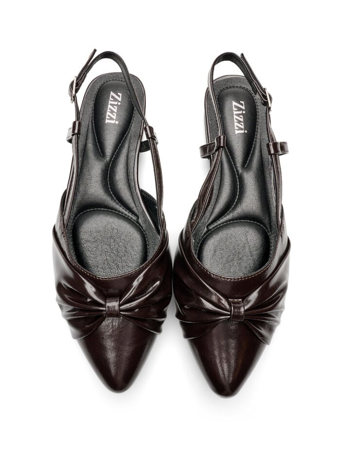 Slingback -keng&auml;t rusettiyksityiskohdilla ja kiilt&auml;v&auml;pintaisella ilmeell&auml;, Ruskea, Packshot