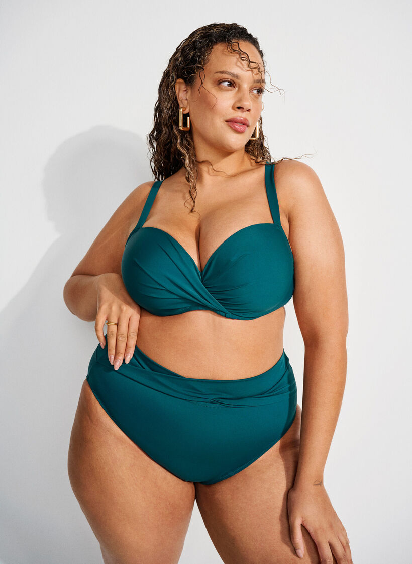 Bikinialaosat kietaisuyksityiskohdalla, Vihre&auml;, Image