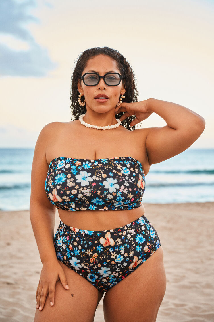 Olkaimettomat bikiniliivit, , Model