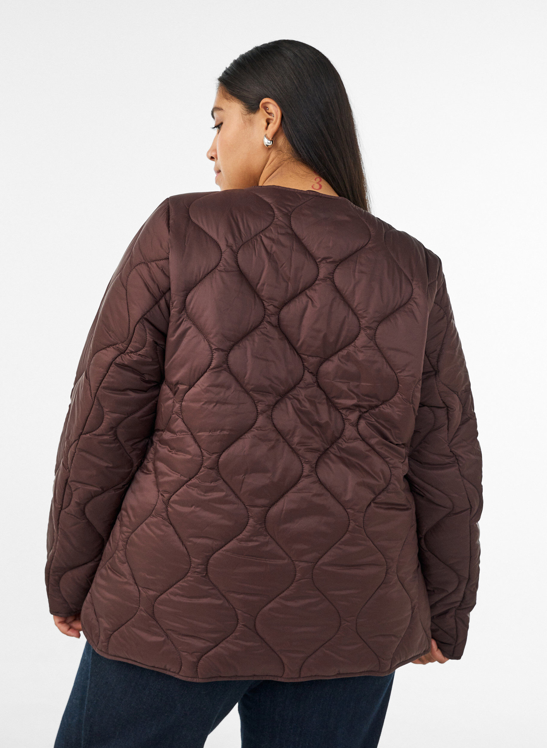 ZizziTikkitakki painonapeilla ja py&ouml;re&auml;ll&auml; p&auml;&auml;ntiell&auml;, Ruskea, Model image number 2