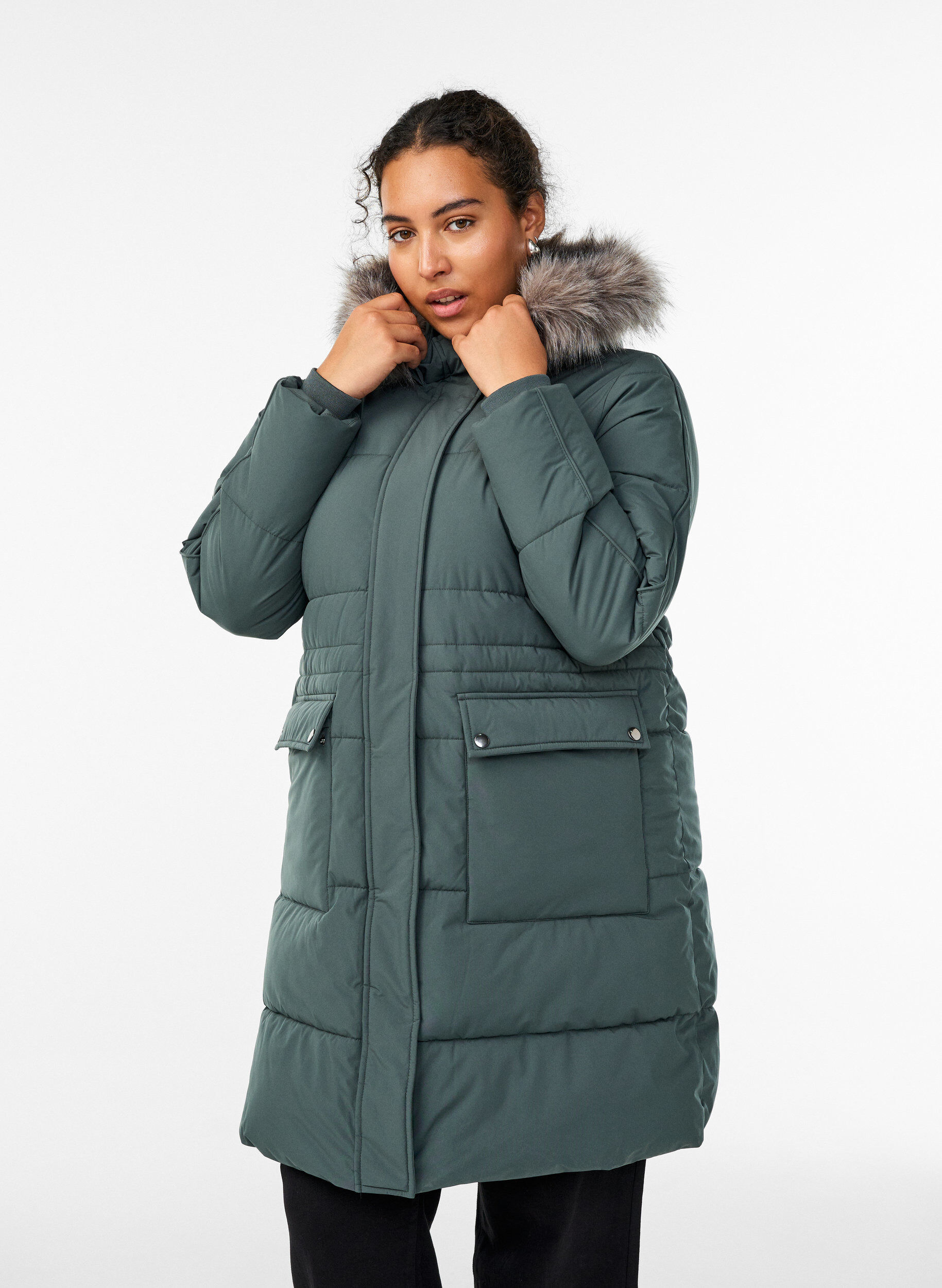 Vedenkest&auml;v&auml; parka tekoturkiskauluksella, Vihre&auml;, Model