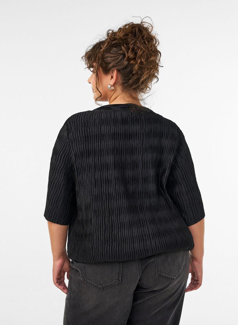 Pusero aaltoilevalla tekstuurilla ja pallomaisella muodolla, Musta, Model image number 2