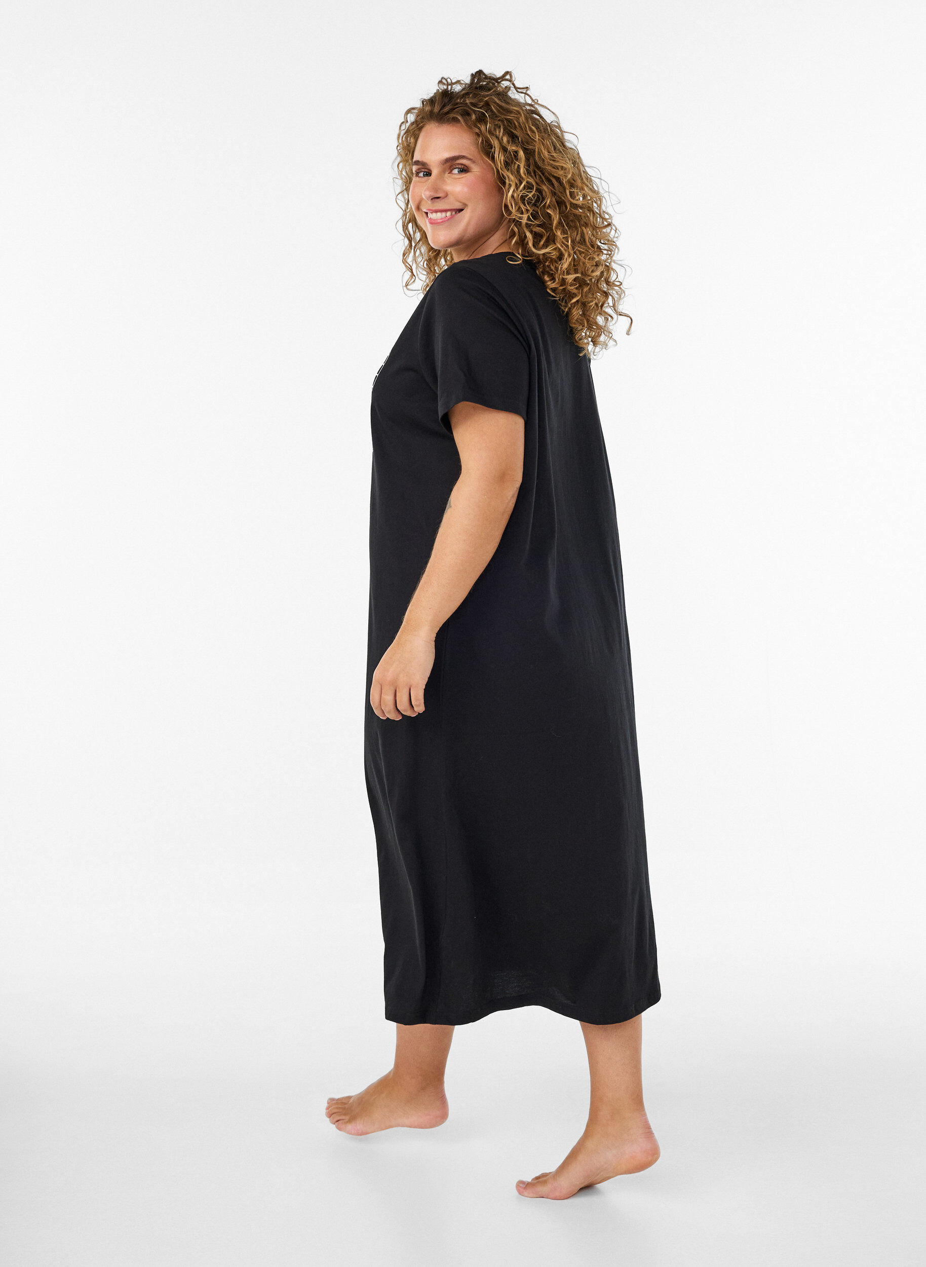 ZizziMidi-y&ouml;paita luomupuuvillasta, Musta, Model image number 1