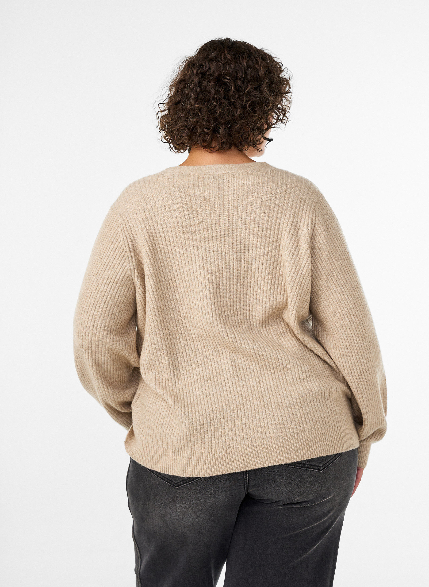 ZizziNeuletakki V-p&auml;&auml;ntiell&auml; ja ribatulla tekstuurilla, Beige, Model image number 2