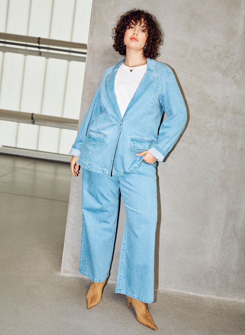 Korkeavy&ouml;t&auml;r&ouml;iset leve&auml;lahkeiset farkut, Sininen, Image