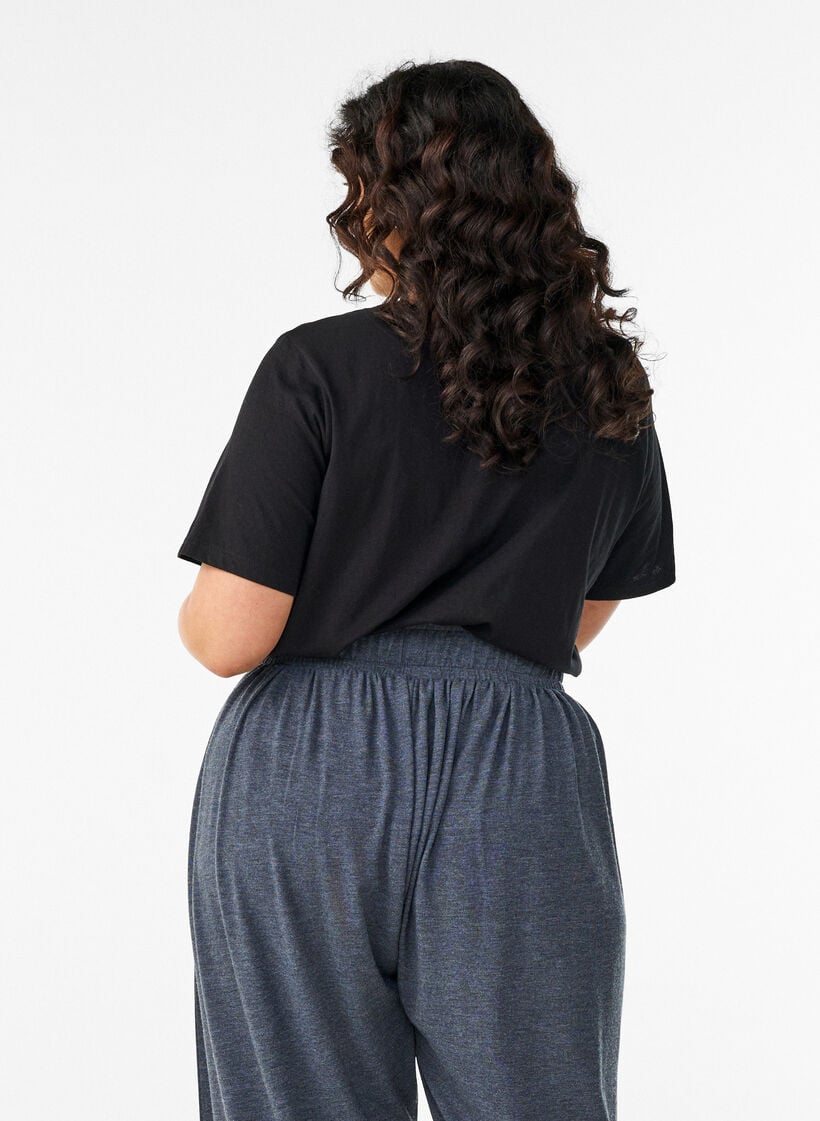 T-paita printill&auml;, Musta, Model image number 2