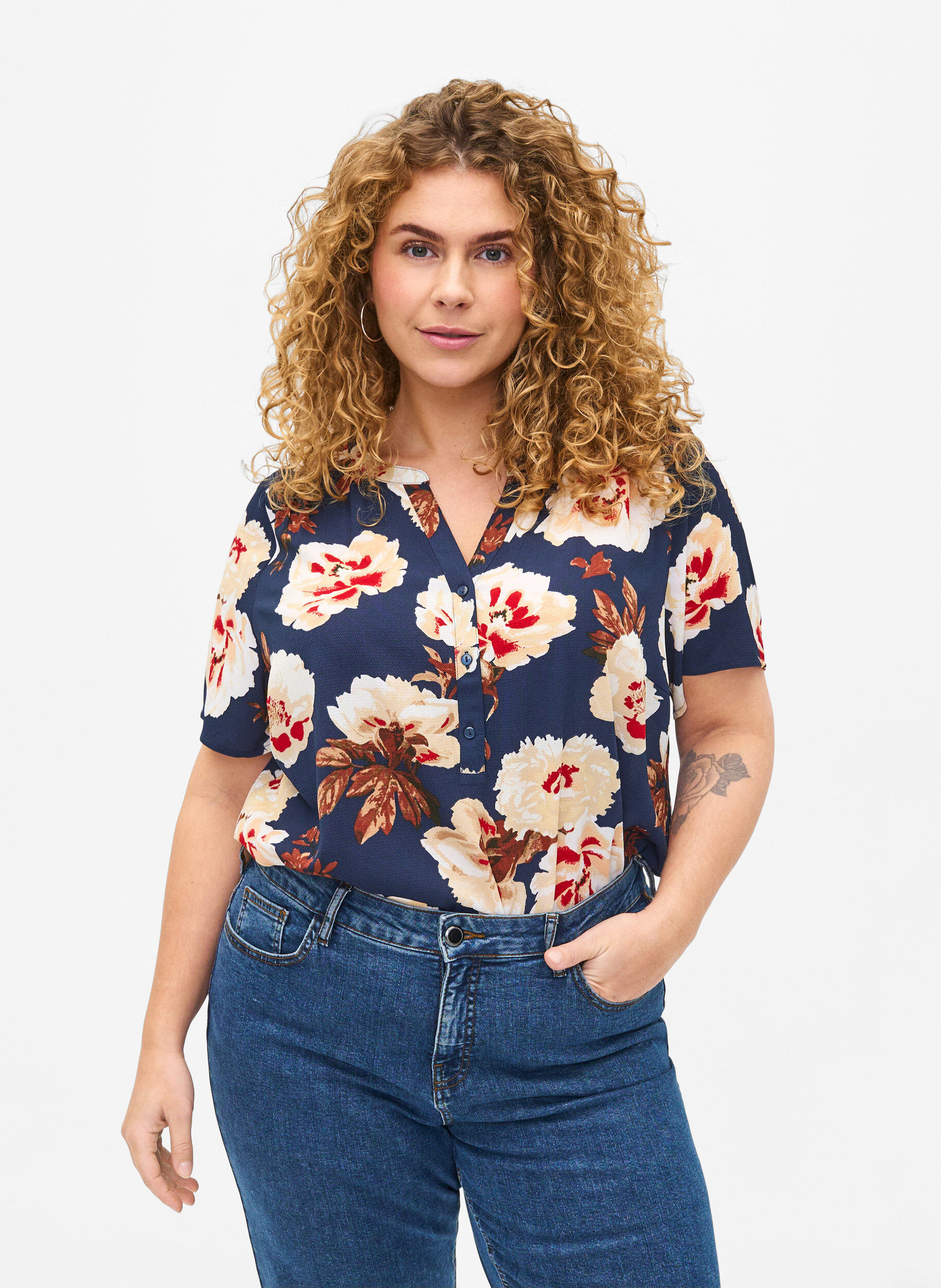 ZizziPusero lyhyill&auml; hihoilla ja v-p&auml;&auml;ntiell&auml;, Sininen, Model image number 0