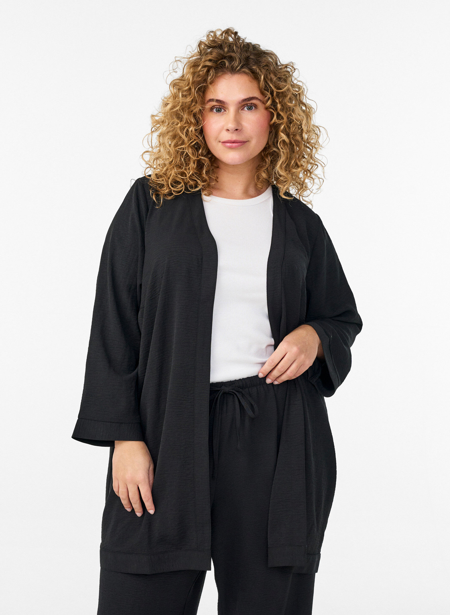 Zizzi Kimono 7/8-hihoilla, Musta, Model image number 0