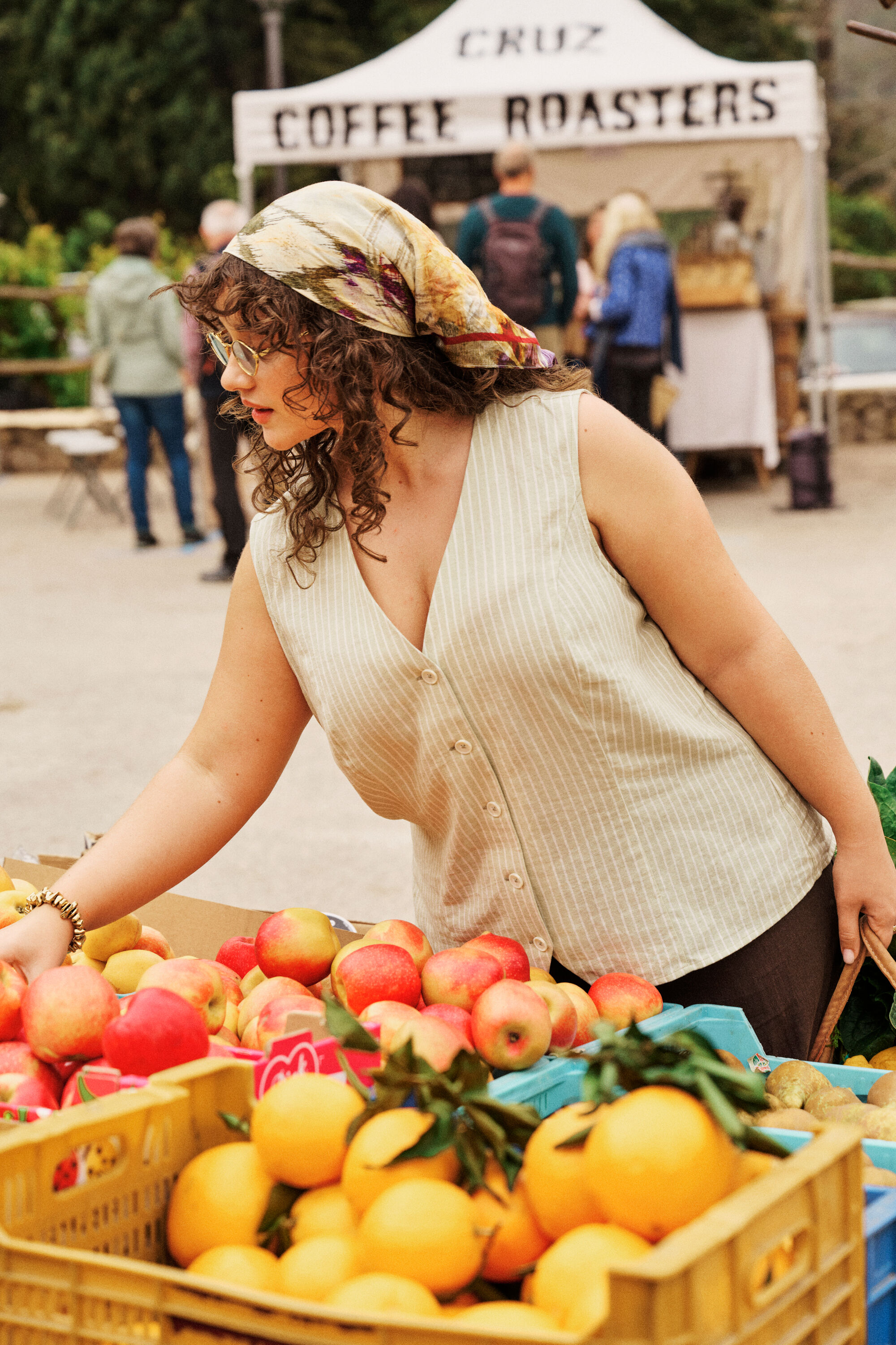 ZizziRentoa v&auml;limerellist&auml; eleganssia, , Model