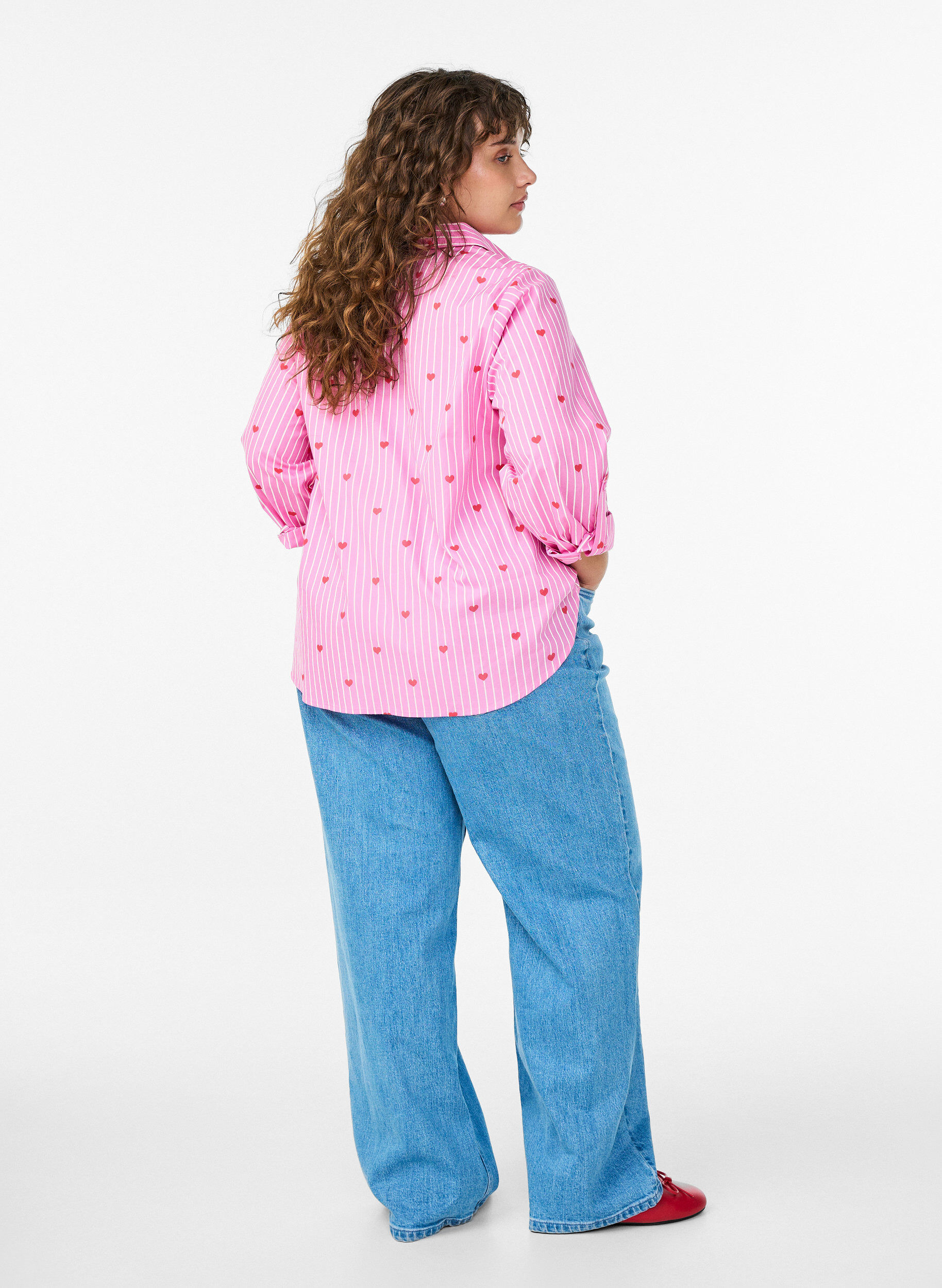 Zizzi Leve&auml;lahkeiset farkut korkealla vy&ouml;t&auml;r&ouml;ll&auml;, Sininen, Model image number 1