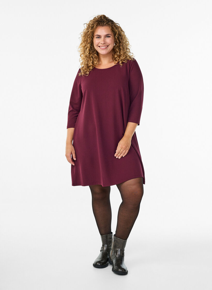 Lyhyt A-linjainen mekko 3/4-hihoilla, Punainen, Model image number 1