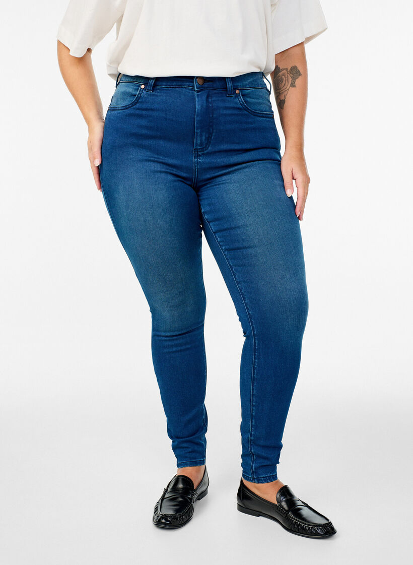 Super slim Amy-farkut korkealla vy&ouml;t&auml;r&ouml;ll&auml;, Sininen, Model image number 2