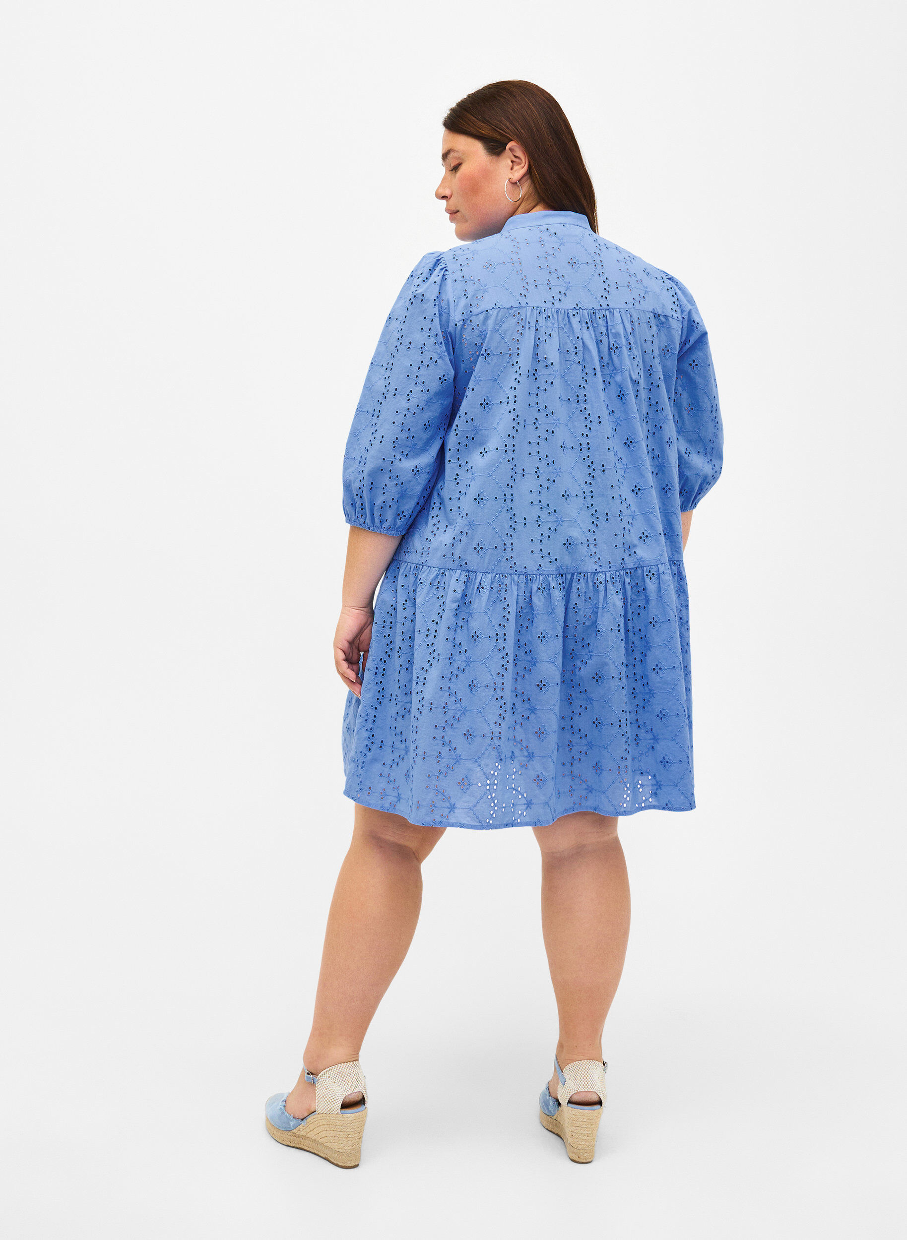 Zizzi Puuvillainen paitamekko, jossa on englantilaista kirjontaa, Marina, Model image number 1