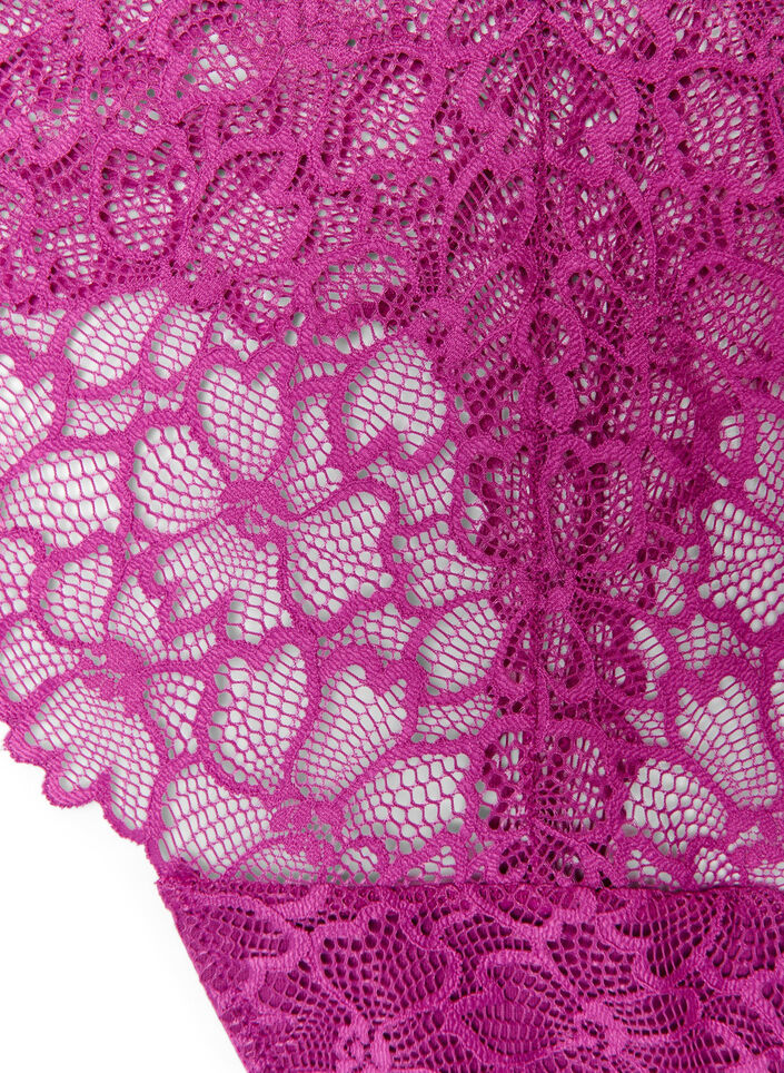 Kukkapitsiset stringit normaalilla vy&ouml;t&auml;r&ouml;ll&auml;, Violetti, Packshot image number 2
