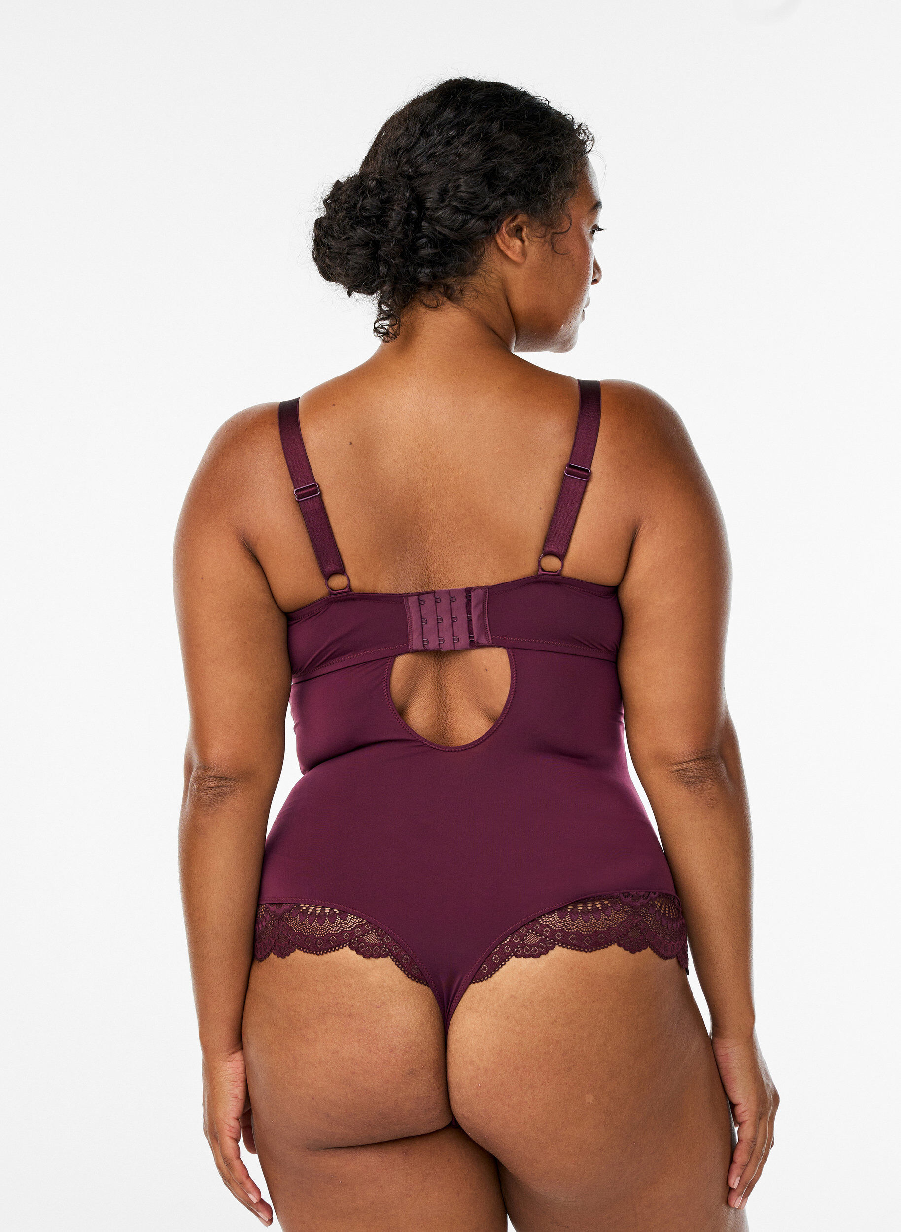 Zizzi Kaarituelliset pitsibodyt remmiyksityiskohdilla, Punainen, Model image number 1