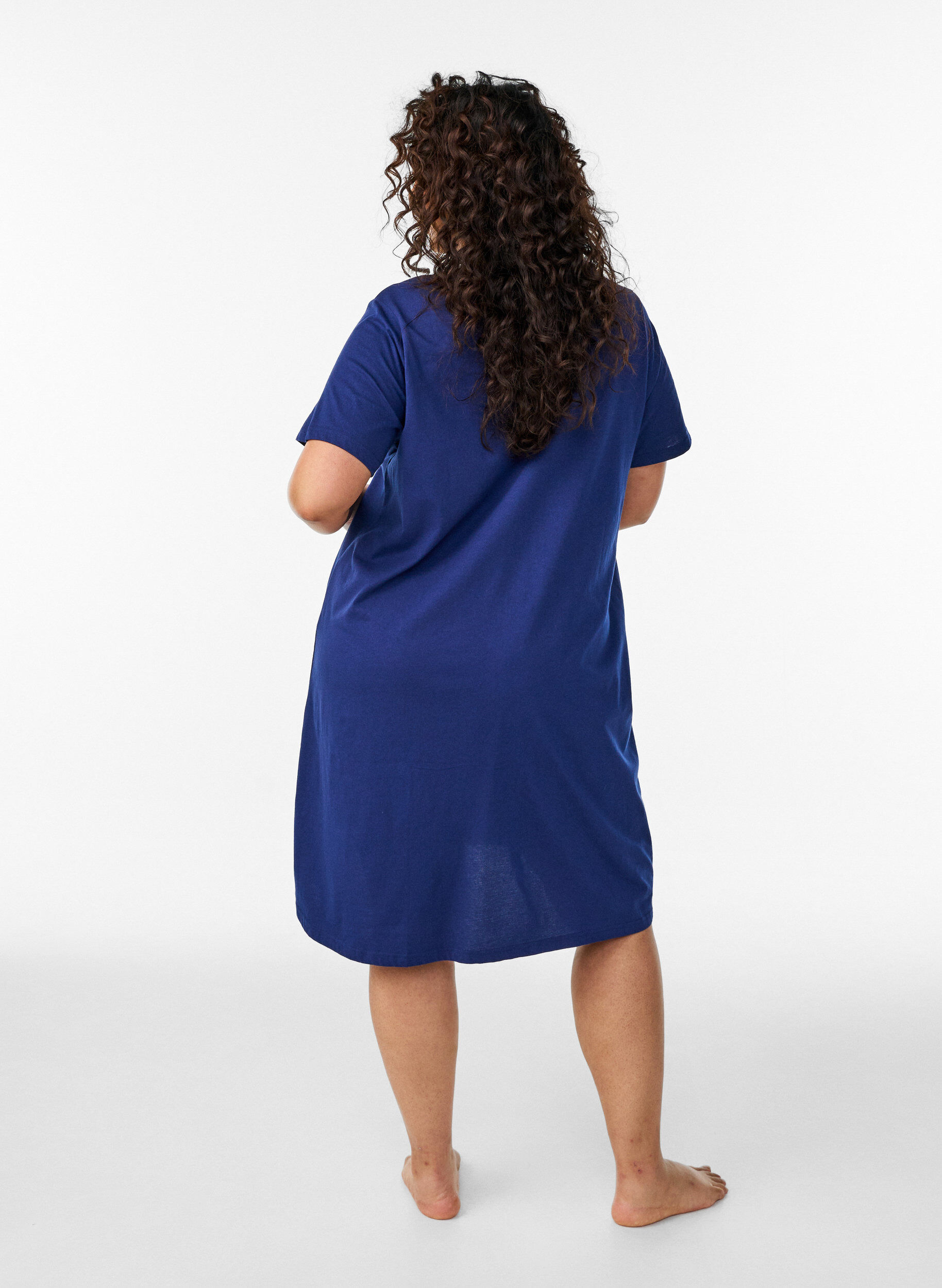 ZizziLuomupuuvillainen y&ouml;paita V-p&auml;&auml;ntiell&auml;, Sininen, Model image number 2