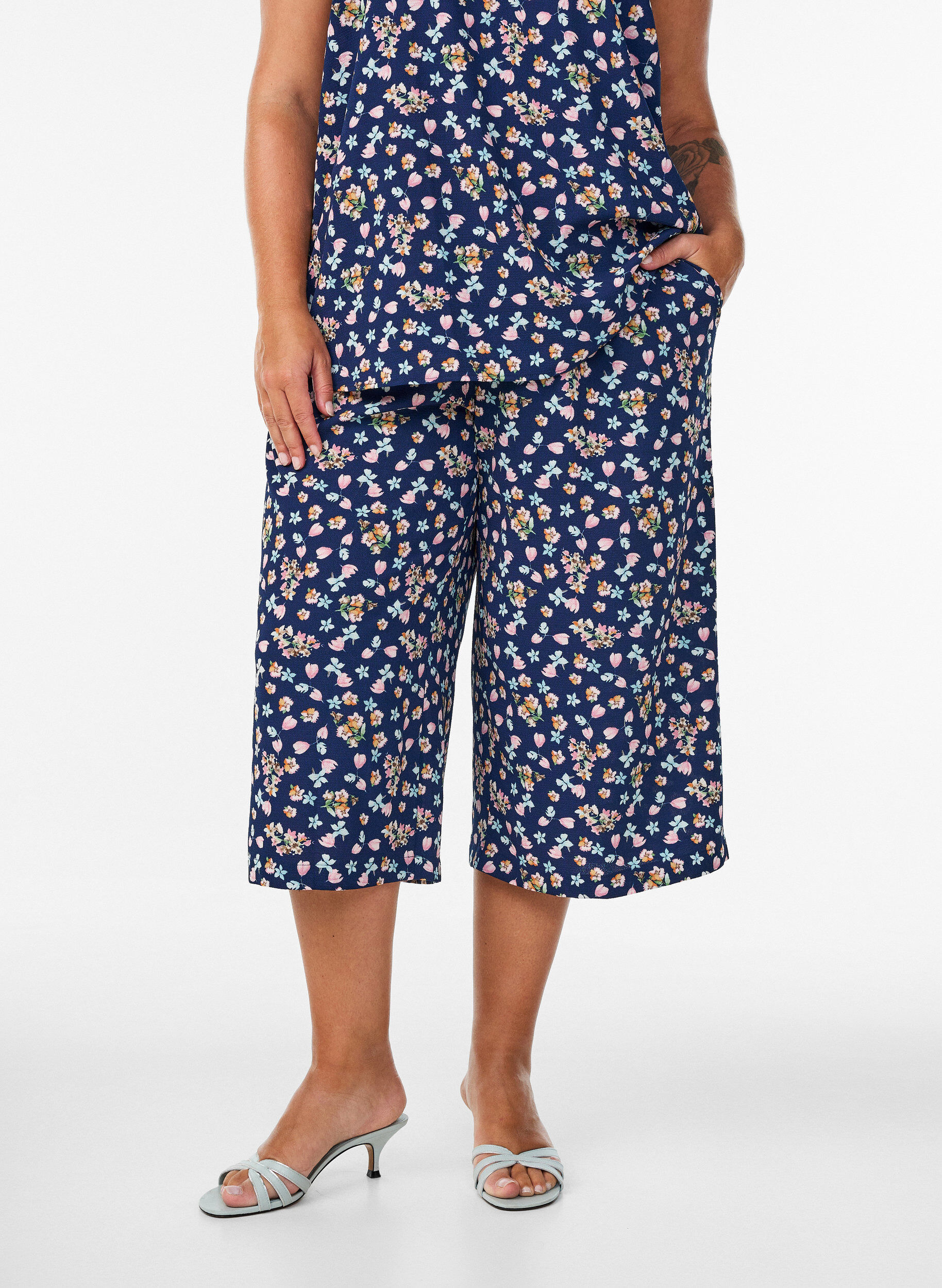 ZizziCulottes-housut kuosilla, Sininen, Model image number 2
