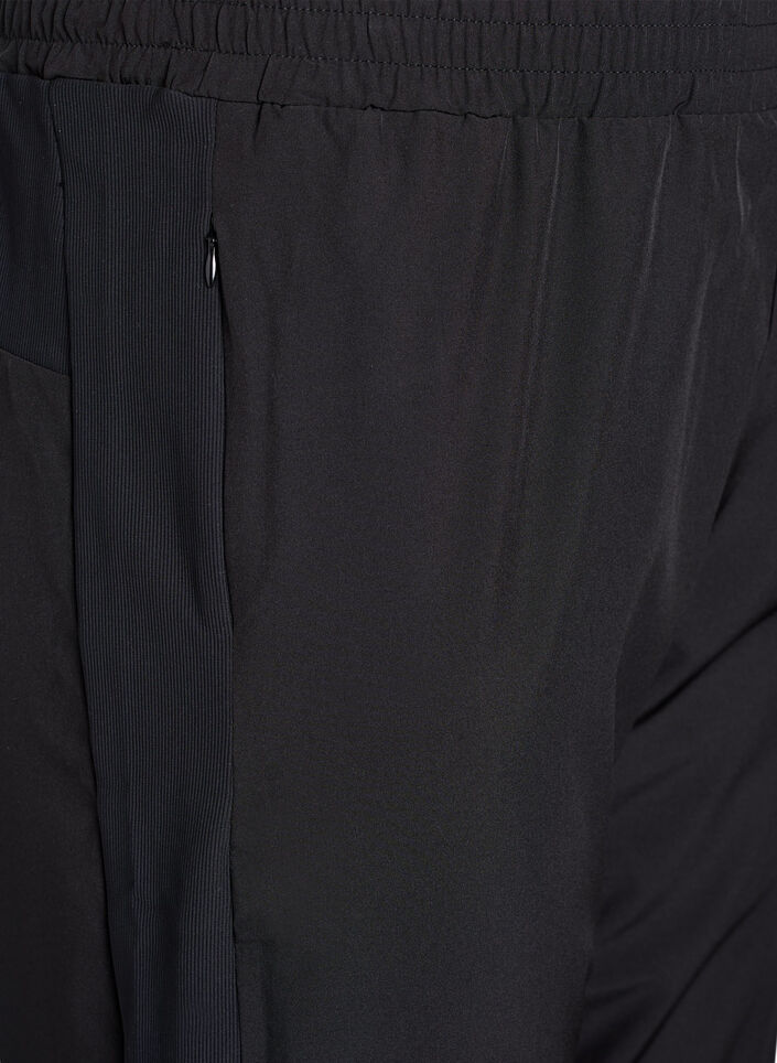Kevyet treenihousut taskuilla, Musta, Packshot image number 2