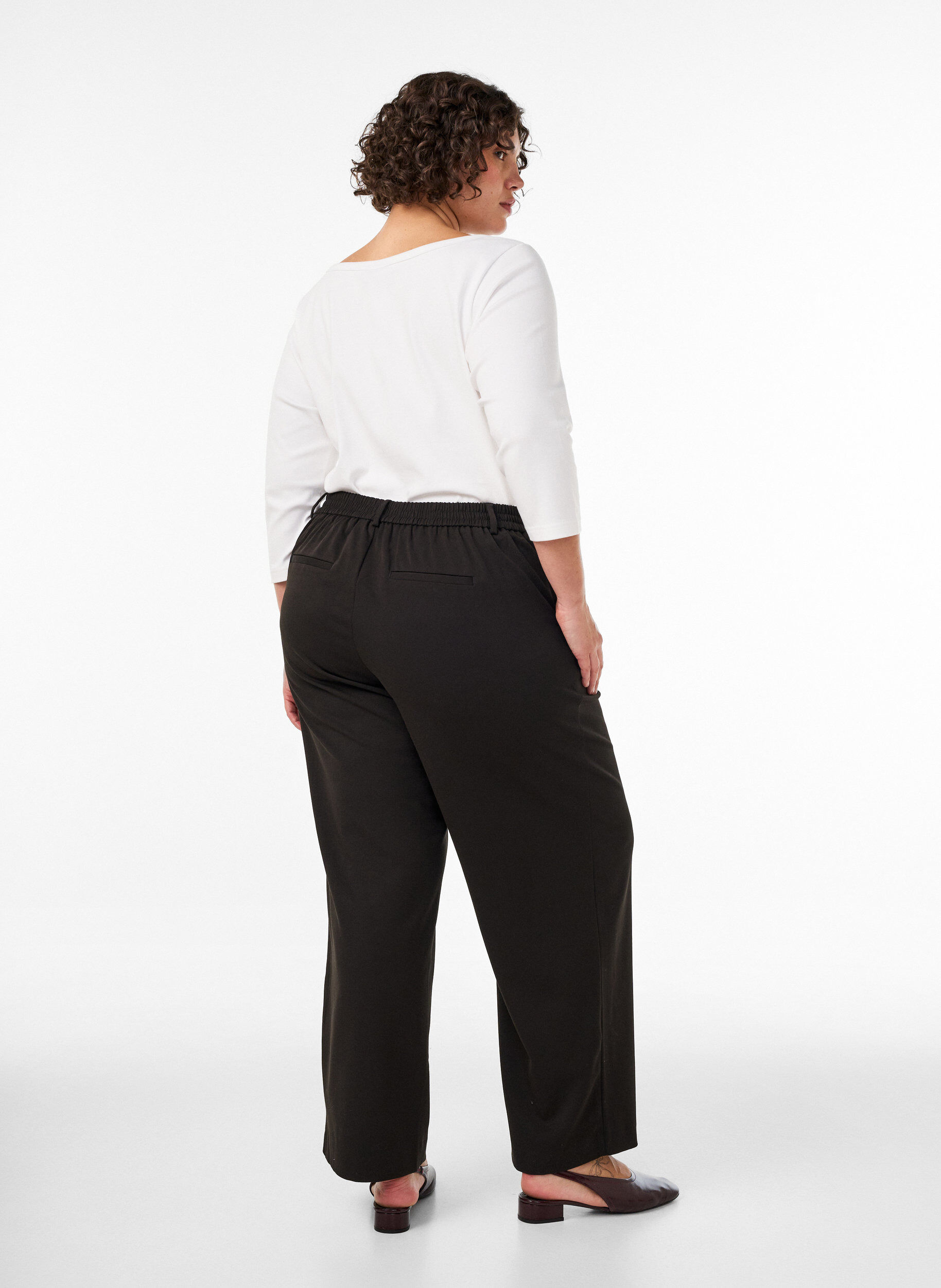 ZizziKorkeavy&ouml;t&auml;r&ouml;iset suorat r&auml;&auml;t&auml;l&ouml;idyt housut, Musta, Model image number 1