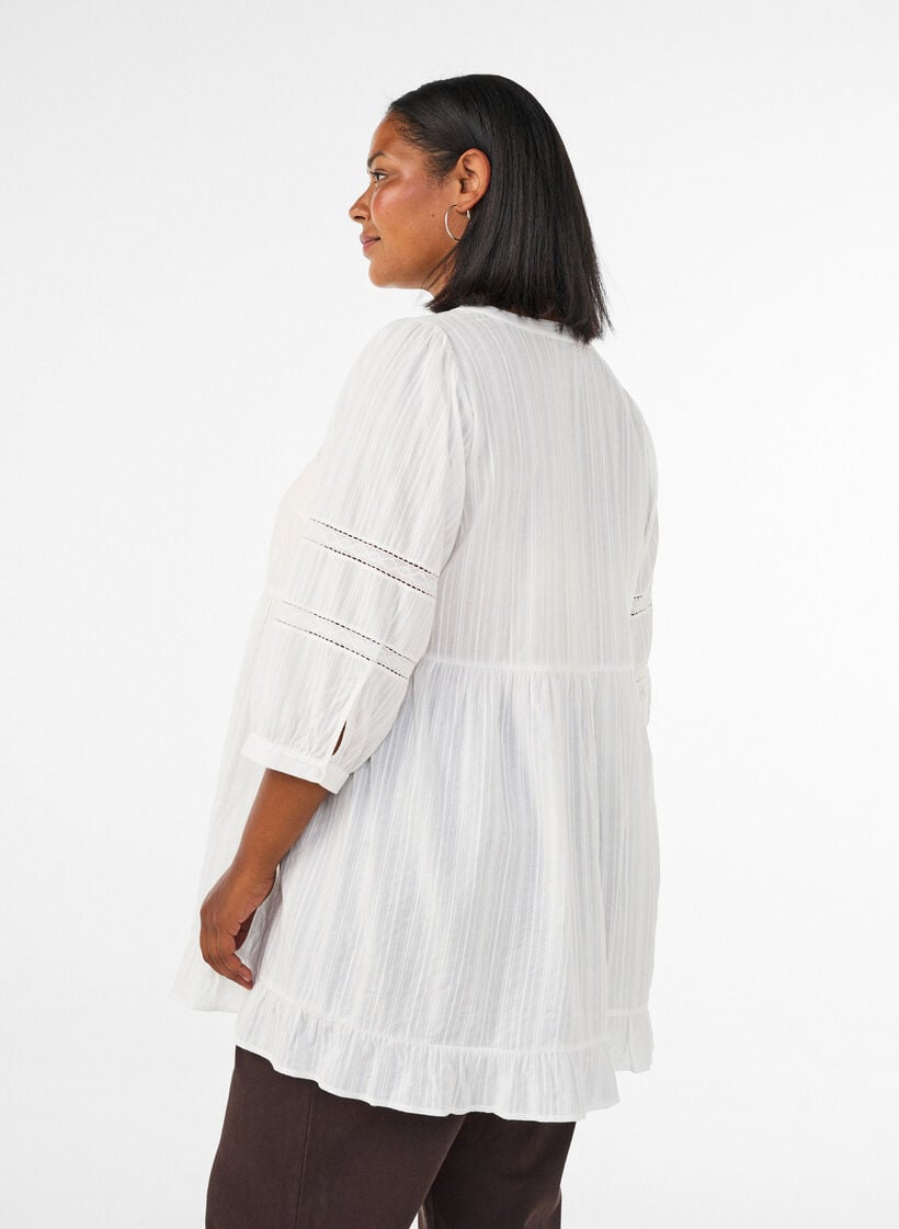 Tunika reik&auml;kirjailulla ja 3/4-hihoilla, Vanilja, Model image number 2