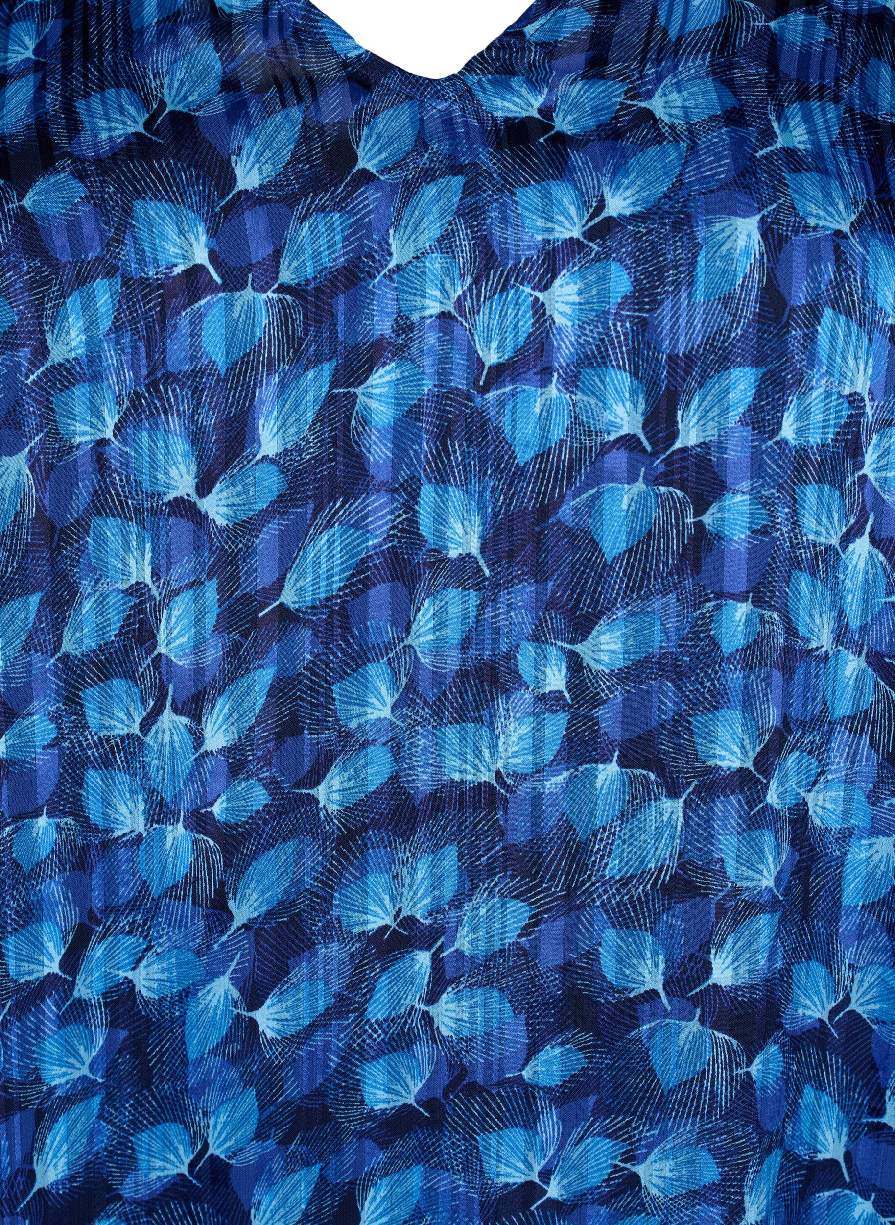 Zizzi Kuvioitu mekko, jossa on v-p&auml;&auml;ntie ja 3/4-hihat, Navy Blazer Leaf AOP, Packshot image number 2