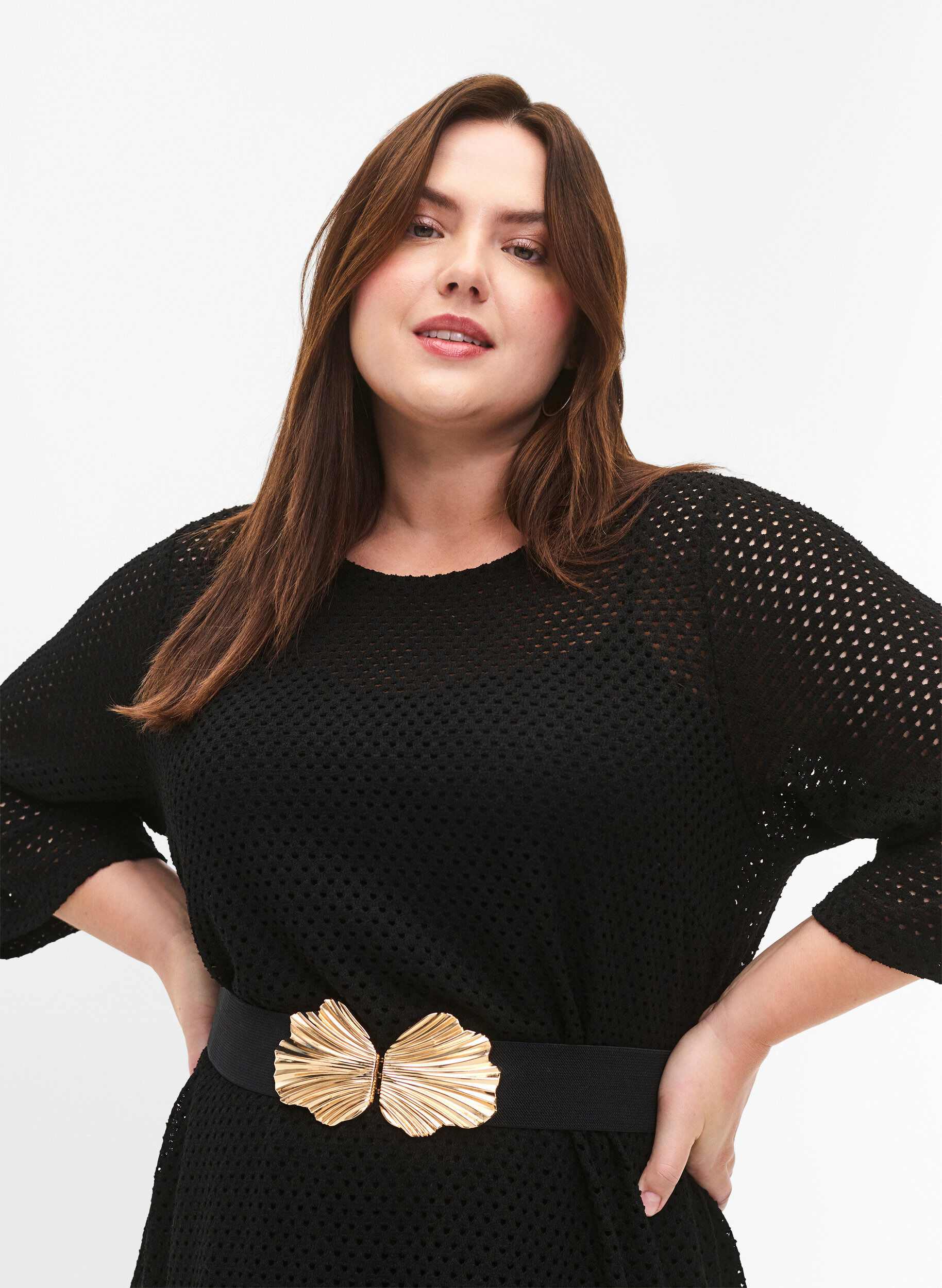 Zizzi Joustavassa vy&ouml;ss&auml; on kullanv&auml;rinen solki, Black, Model image number 0