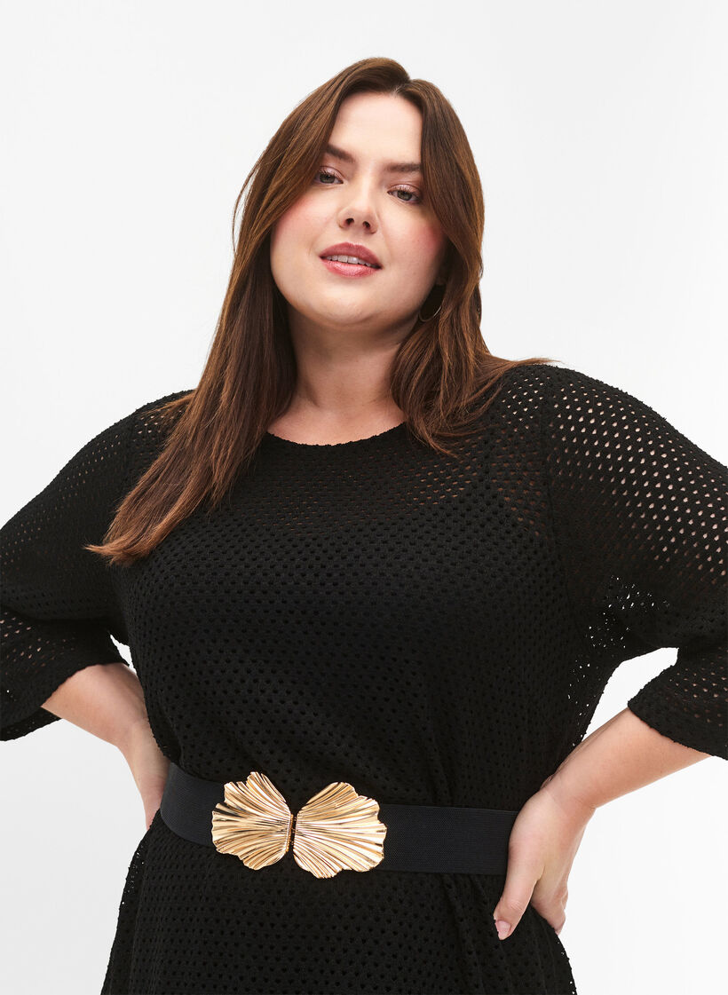 Joustavassa vyössä on kullanvärinen solki, Black, Model image number 0