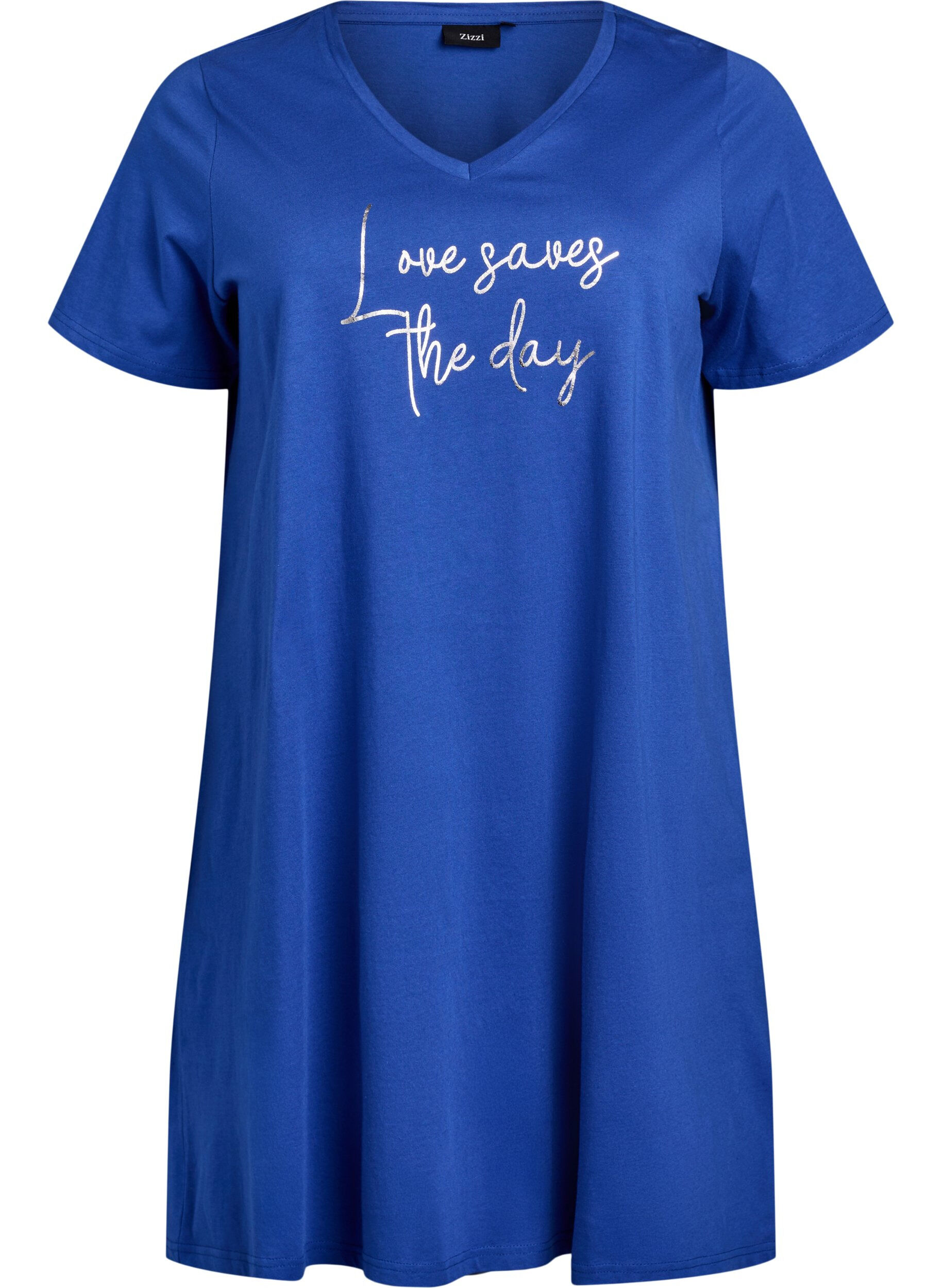 Luomupuuvillasta valmistettu v-aukkoinen y&ouml;paita