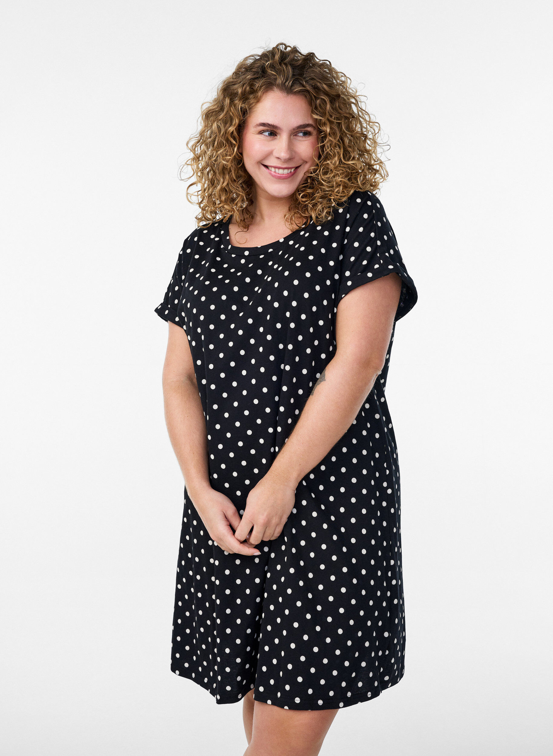 Zizzi 2-pack T-paitamekko lyhyill&auml; hihoilla, Musta, Model image number 0