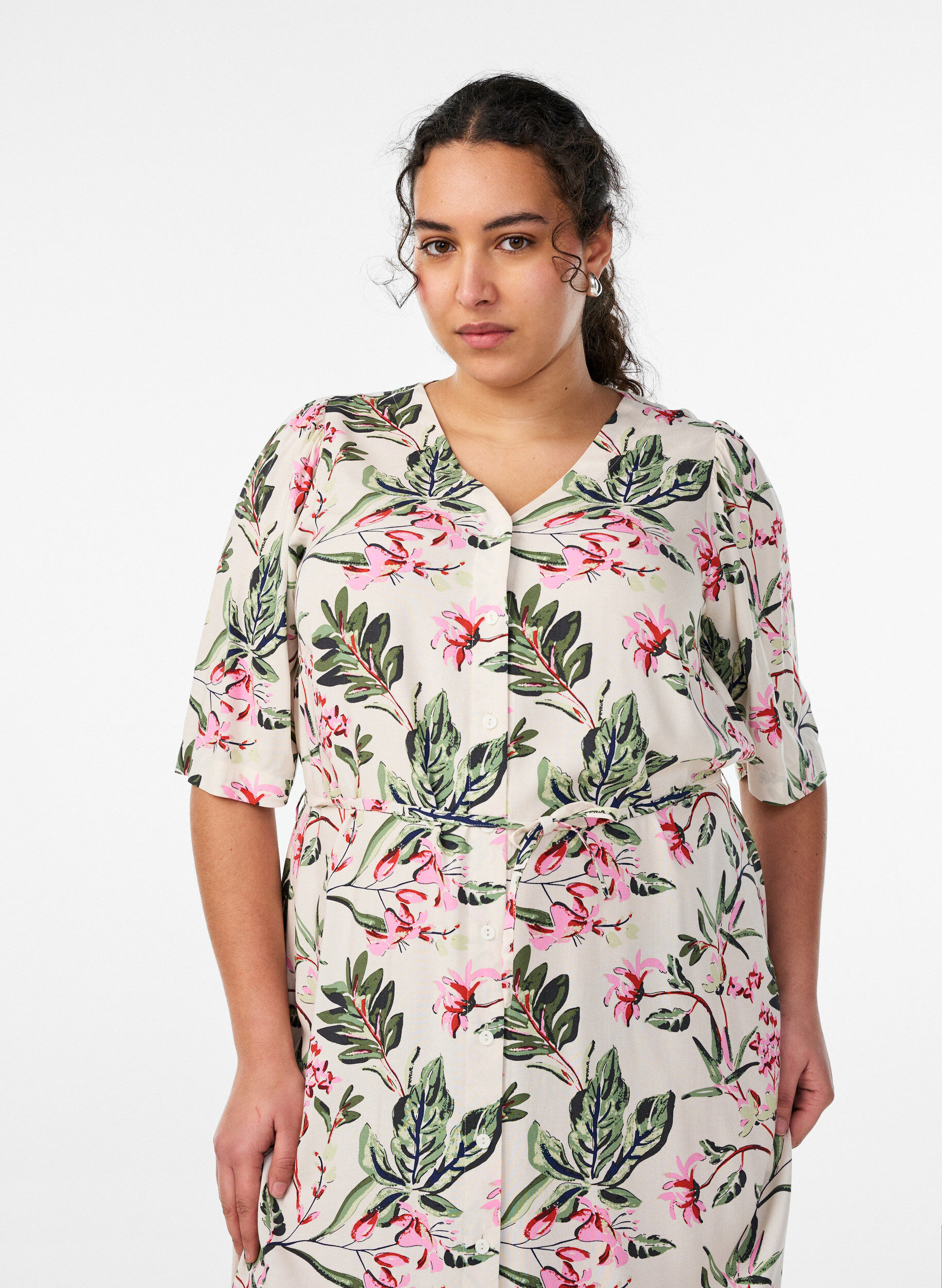 Zizzi Midimekko printill&auml; ja solmittavalla vy&ouml;ll&auml;, Vanilja, Model image number 2