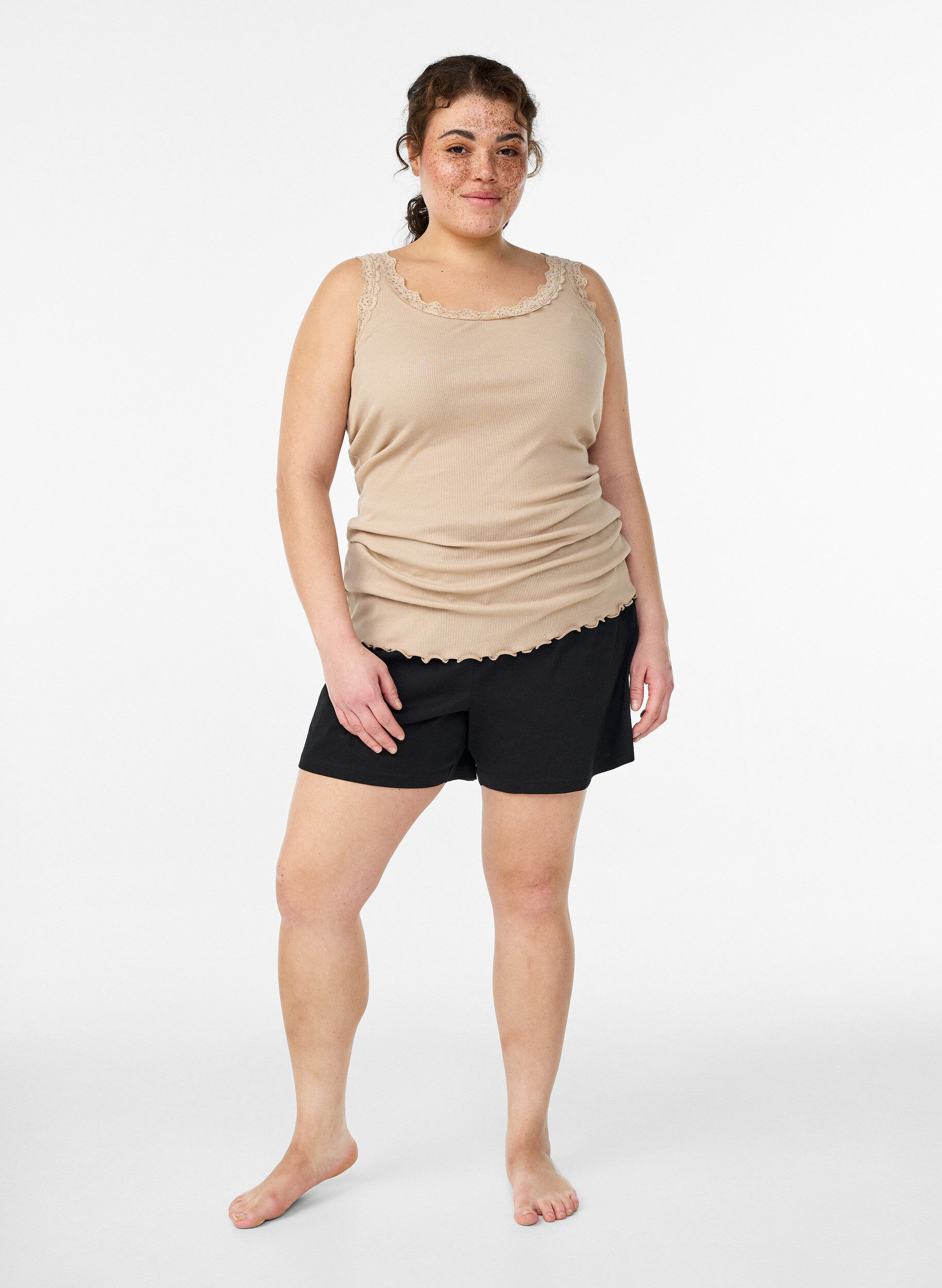 Zizzi Toppi pitsireunalla, Beige, Model image number 1