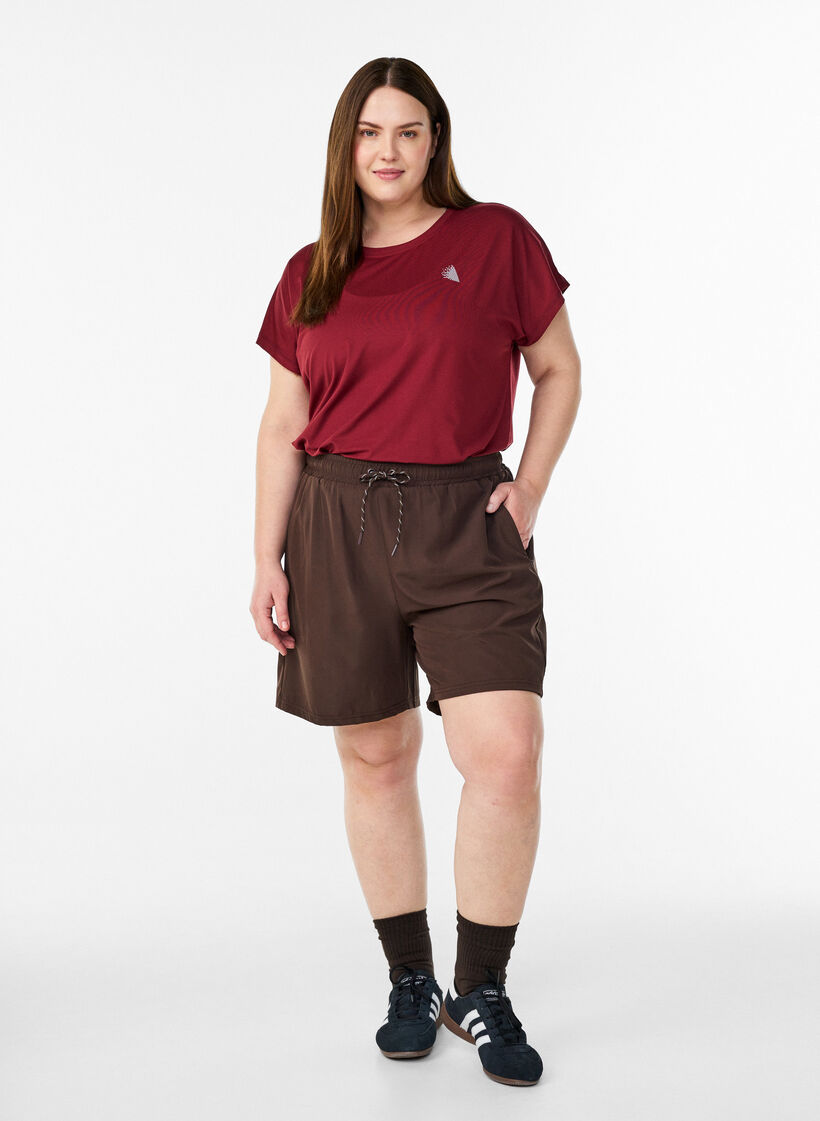 Yksiv&auml;rinen treeni-T-paita, Punainen, Model image number 1