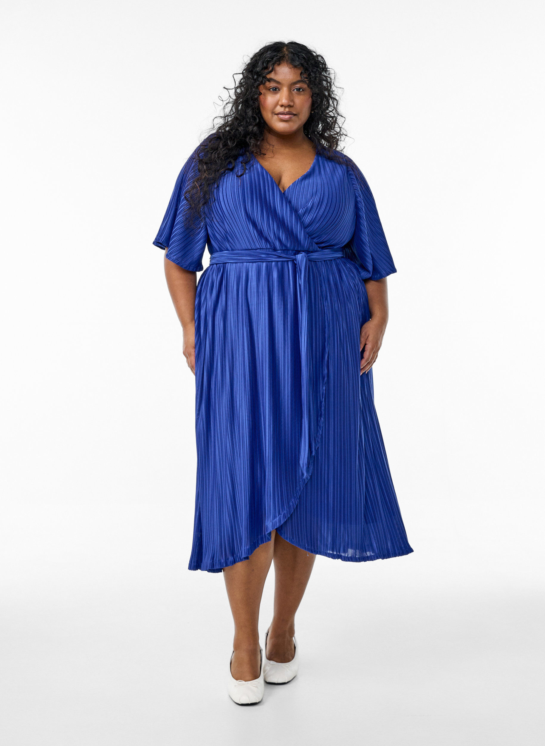 ZizziLaskosteltu midimekko lepakkohihoilla, Sininen, Model image number 0