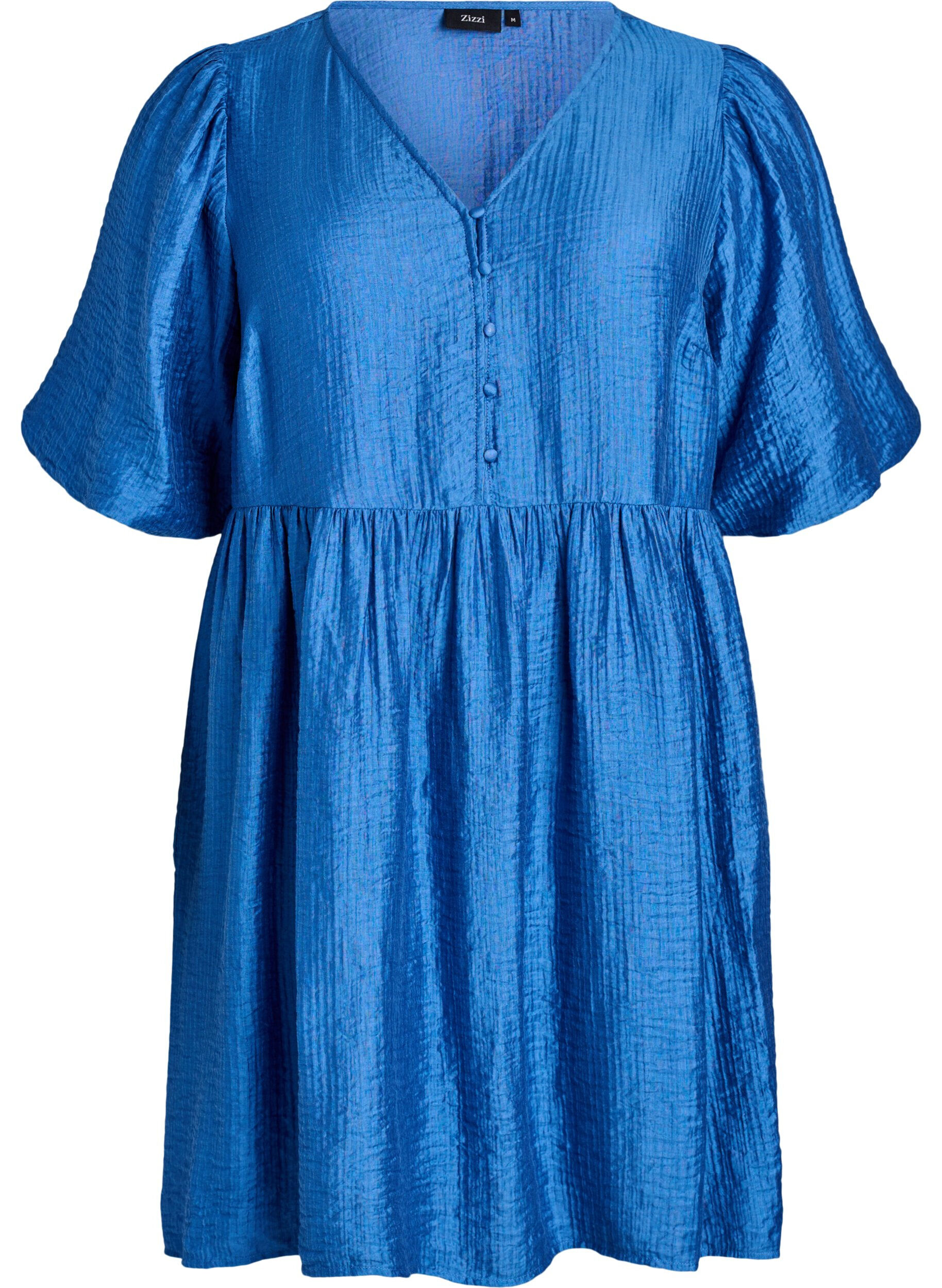 Lyhyt mekko tekstuurilla ja lyhyill&auml; pallohihoilla