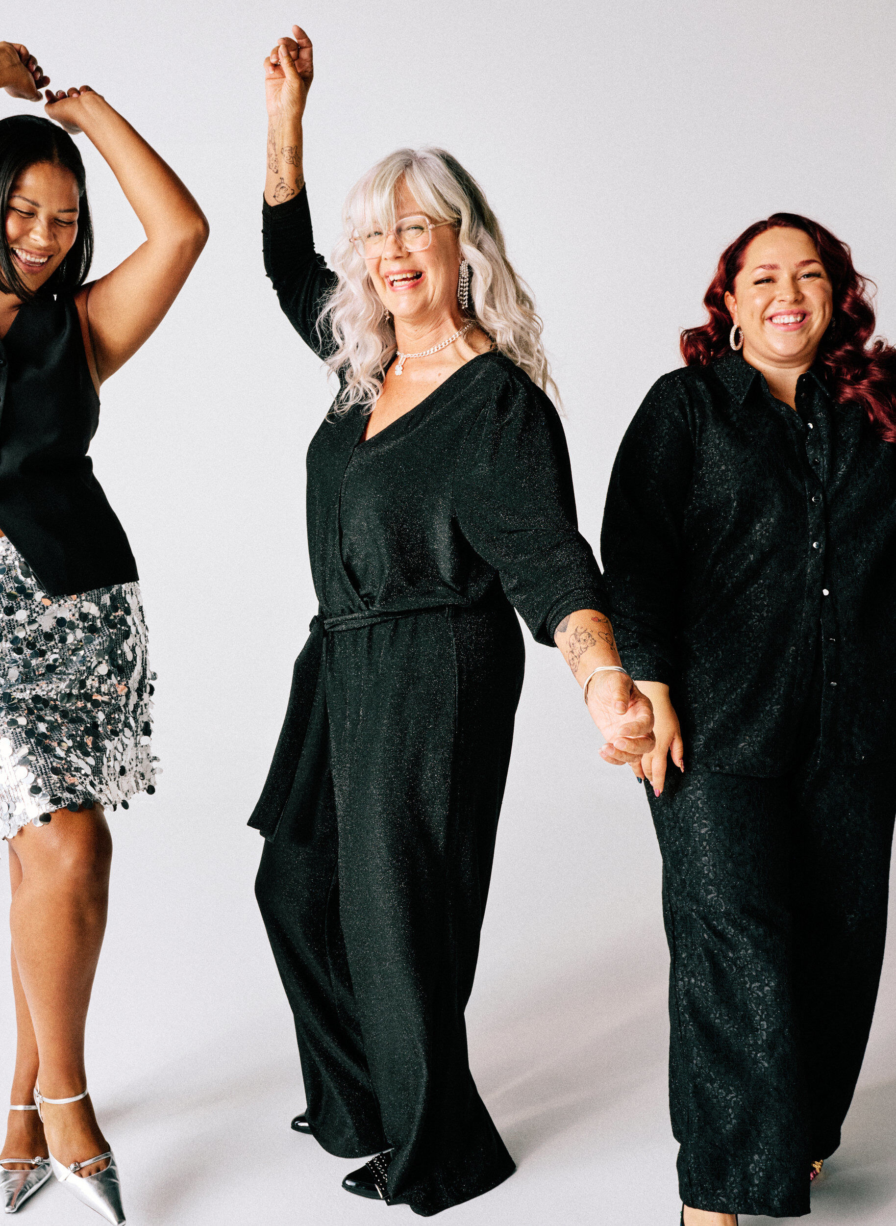 Zizzi Kimaltava jumpsuit vy&ouml;ll&auml;, Musta, Image image number 0