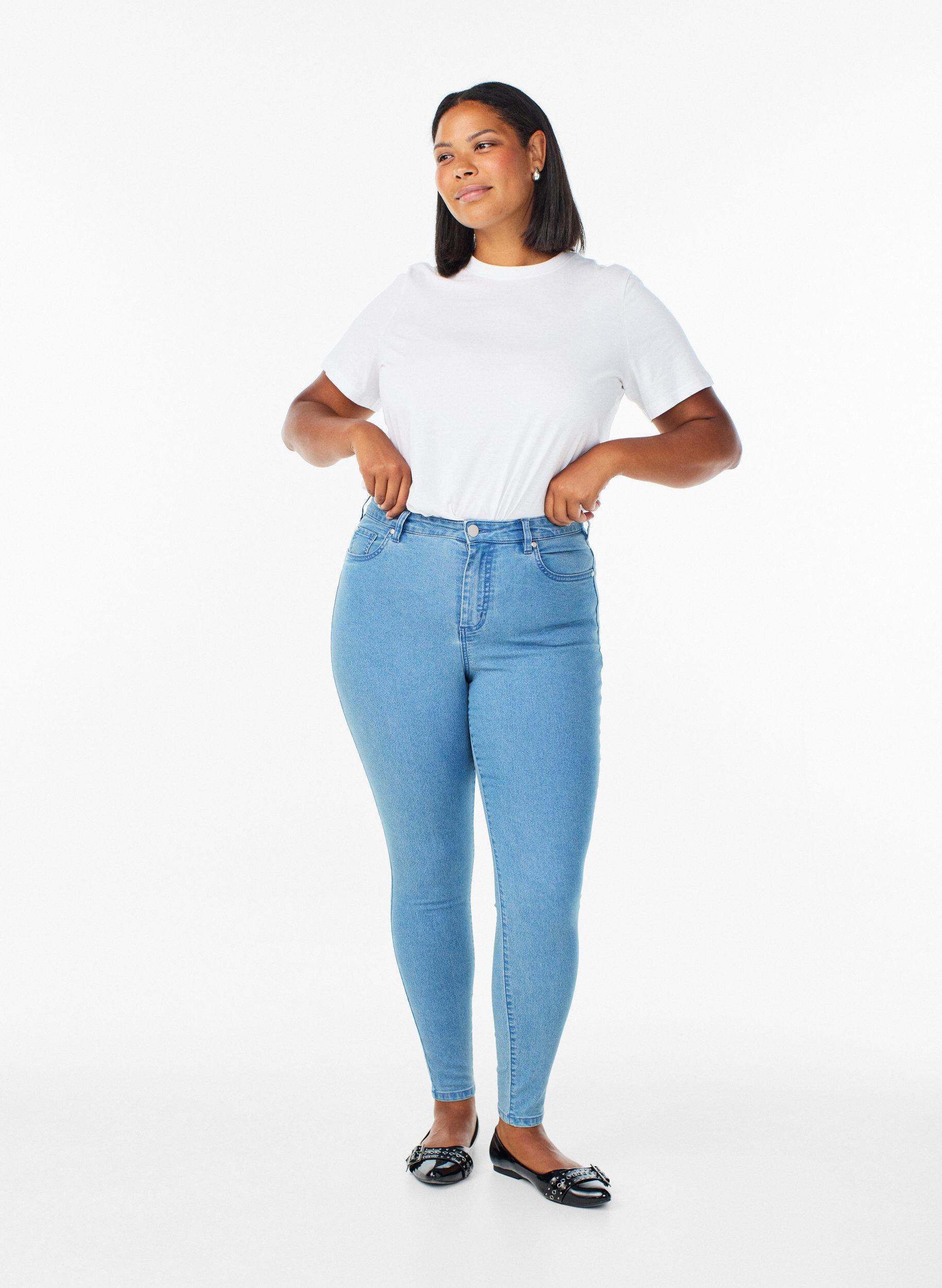 Amy korkea vy&ouml;t&auml;r&ouml;iset super slim fit -farkut, Sininen, Model